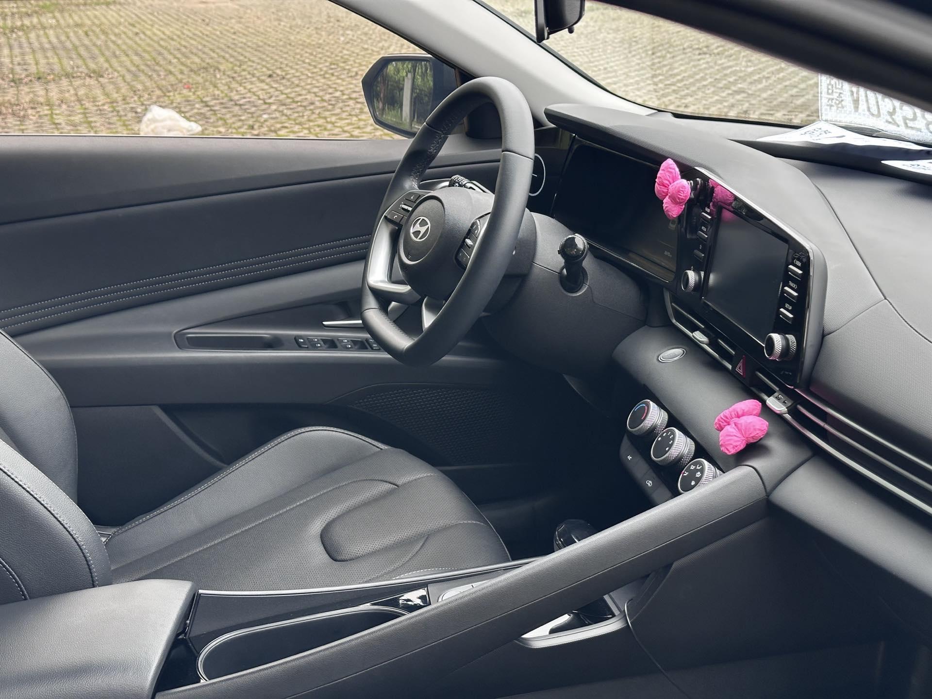 Elantra 2023 1.5L CVT GLS Leading Edition 6