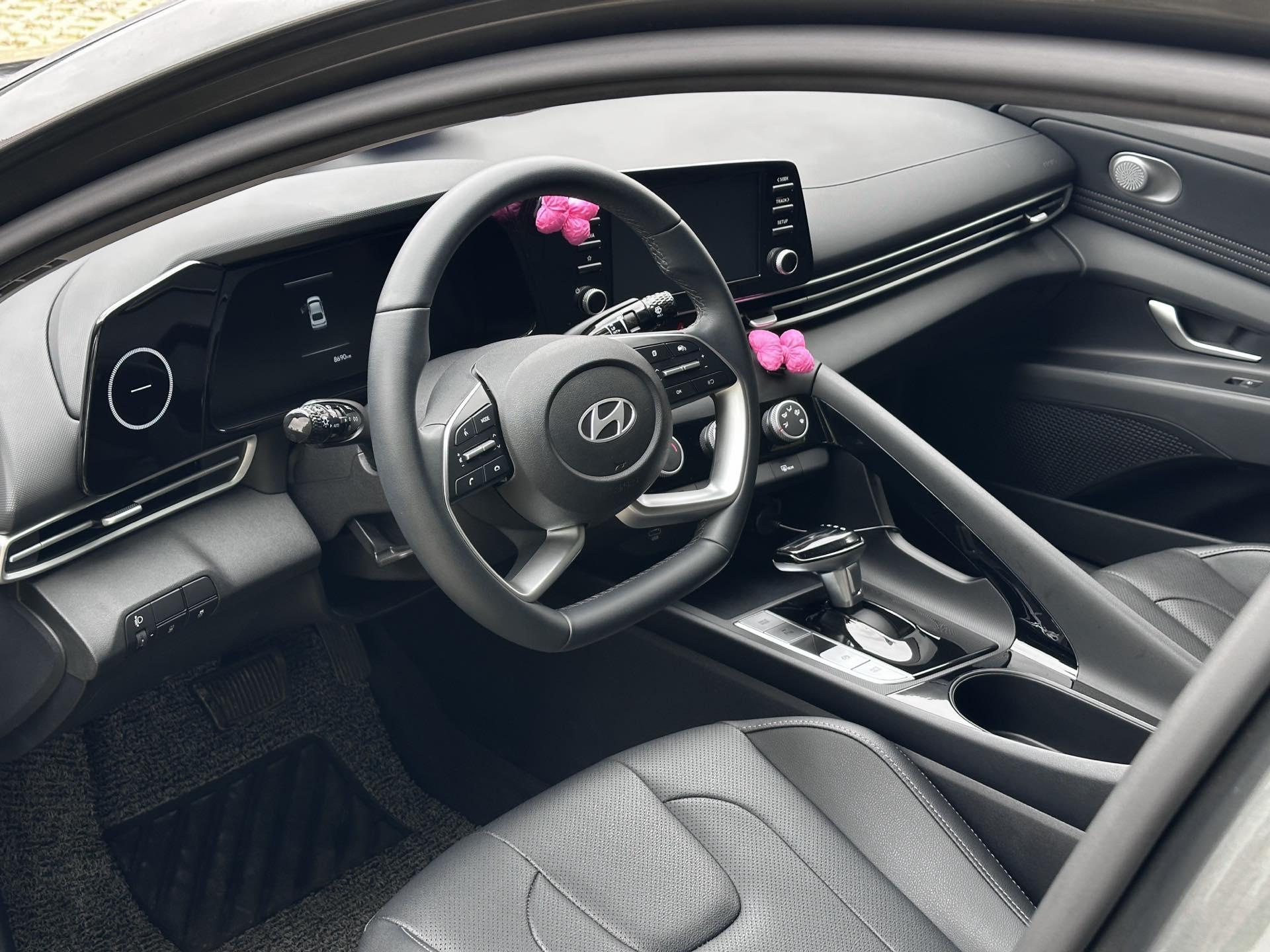 Elantra 2023 1.5L CVT GLS Leading Edition 7