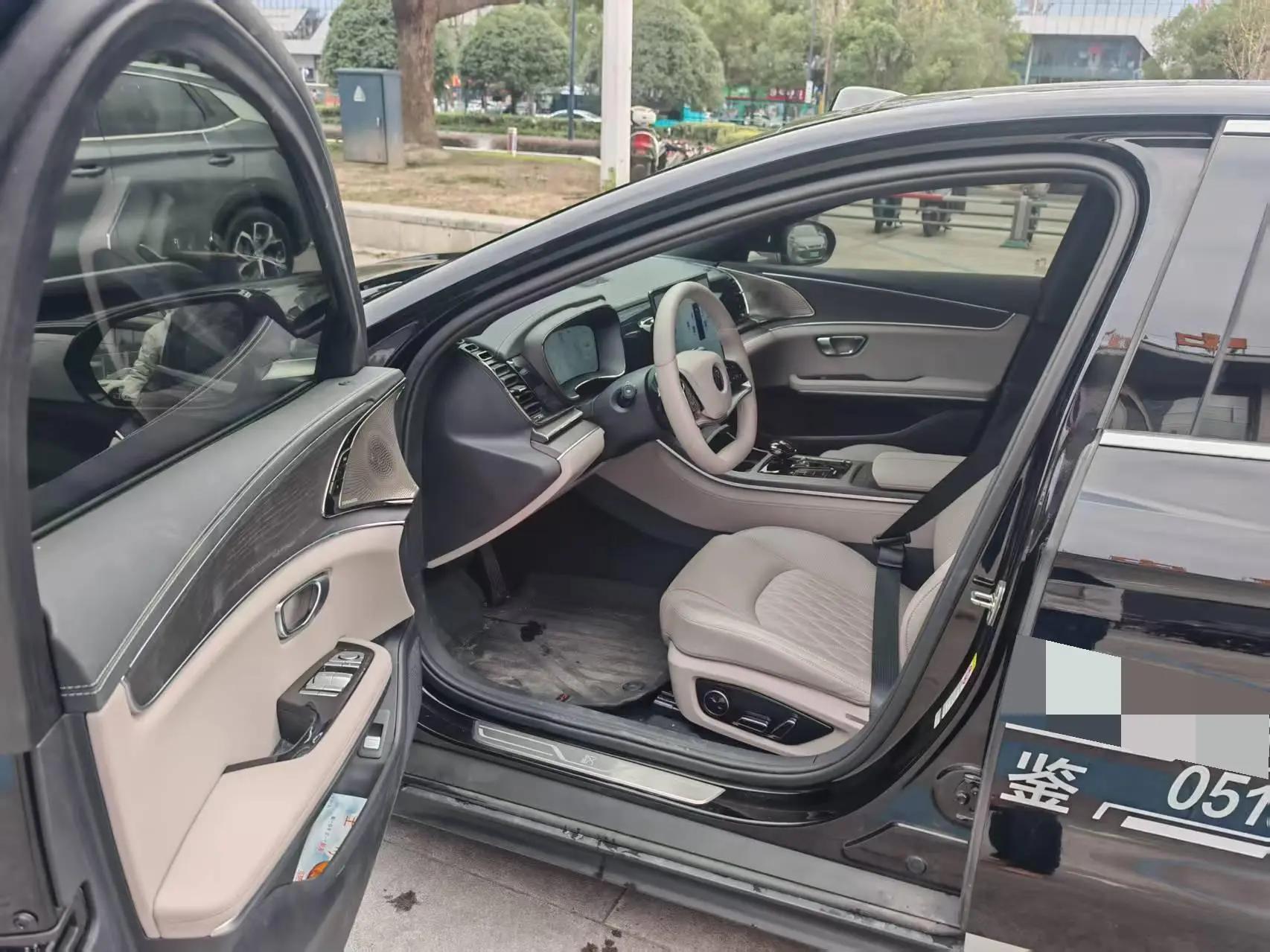 BYD 2025 Han EV 701km Laser Radar Intelligent Driving Model Automatic Transmission 9