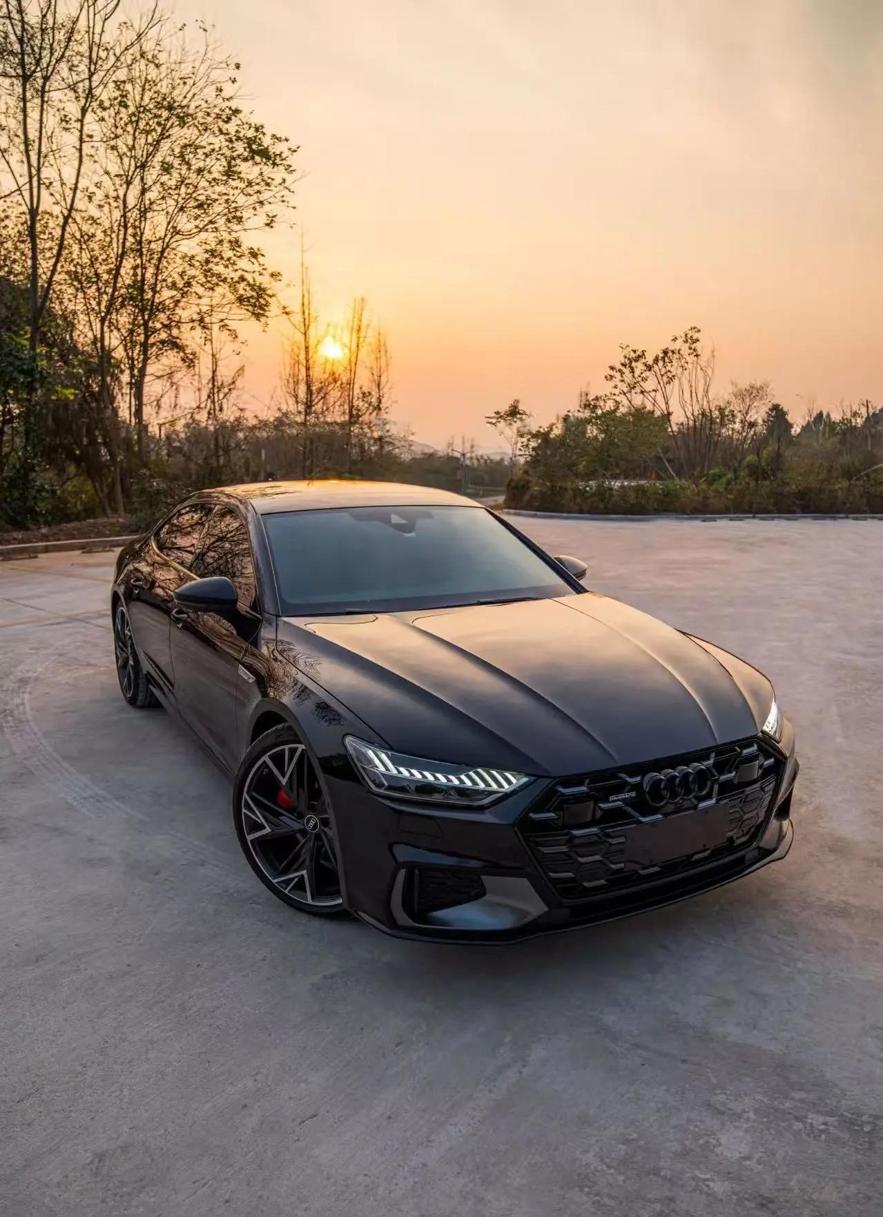 Audi A7L 2022 45 TFSI quattro S-line Black Samurai Edition 2