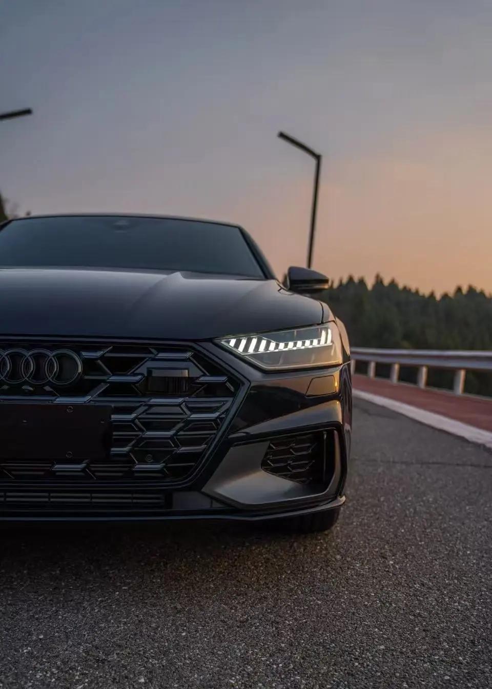 Audi A7L 2022 45 TFSI quattro S-line Black Samurai Edition 3