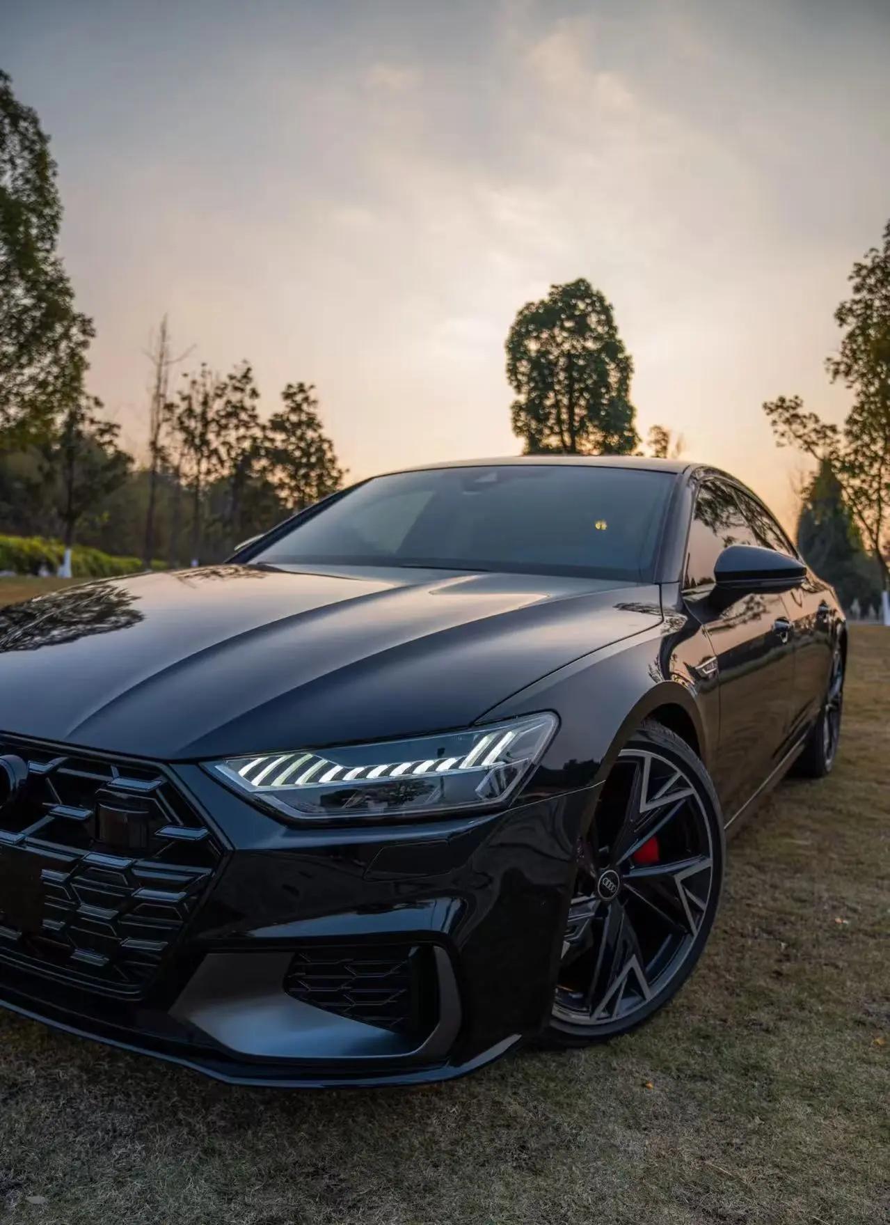Audi A7L 2022 45 TFSI quattro S-line Black Samurai Edition 4
