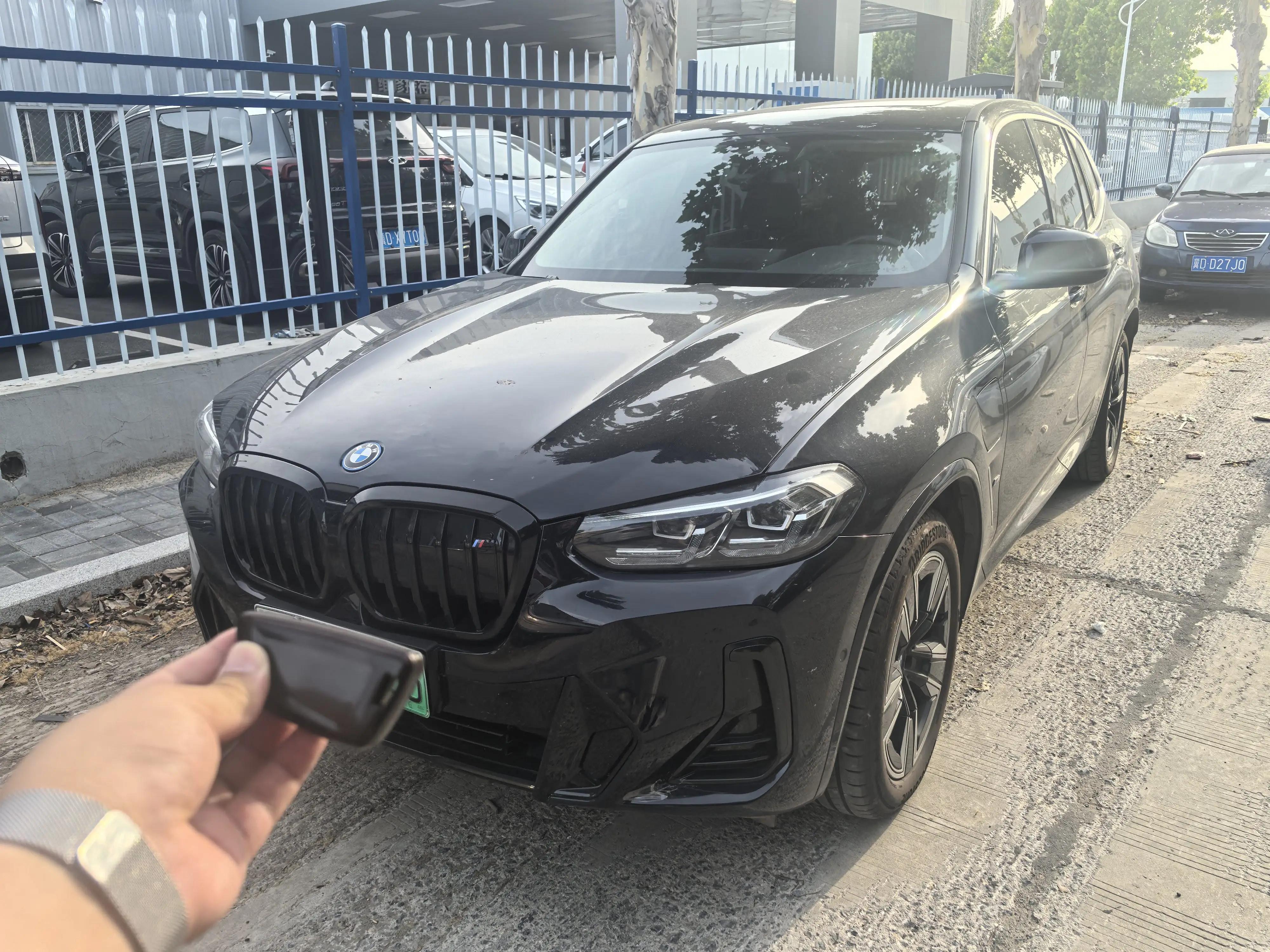 BMW iX3 2022 Genesis Collar