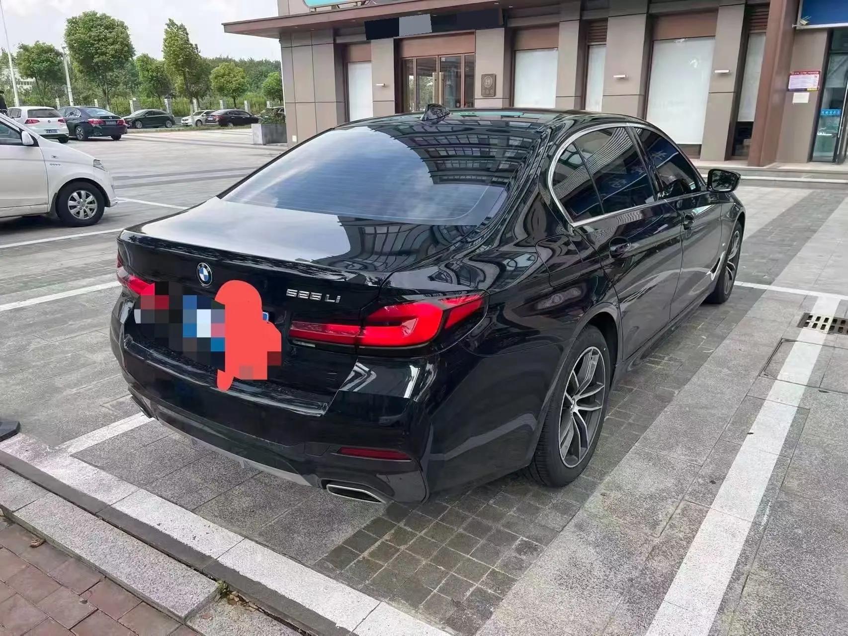 BMW 5 Series 2021 525Li M Sports Suit 4