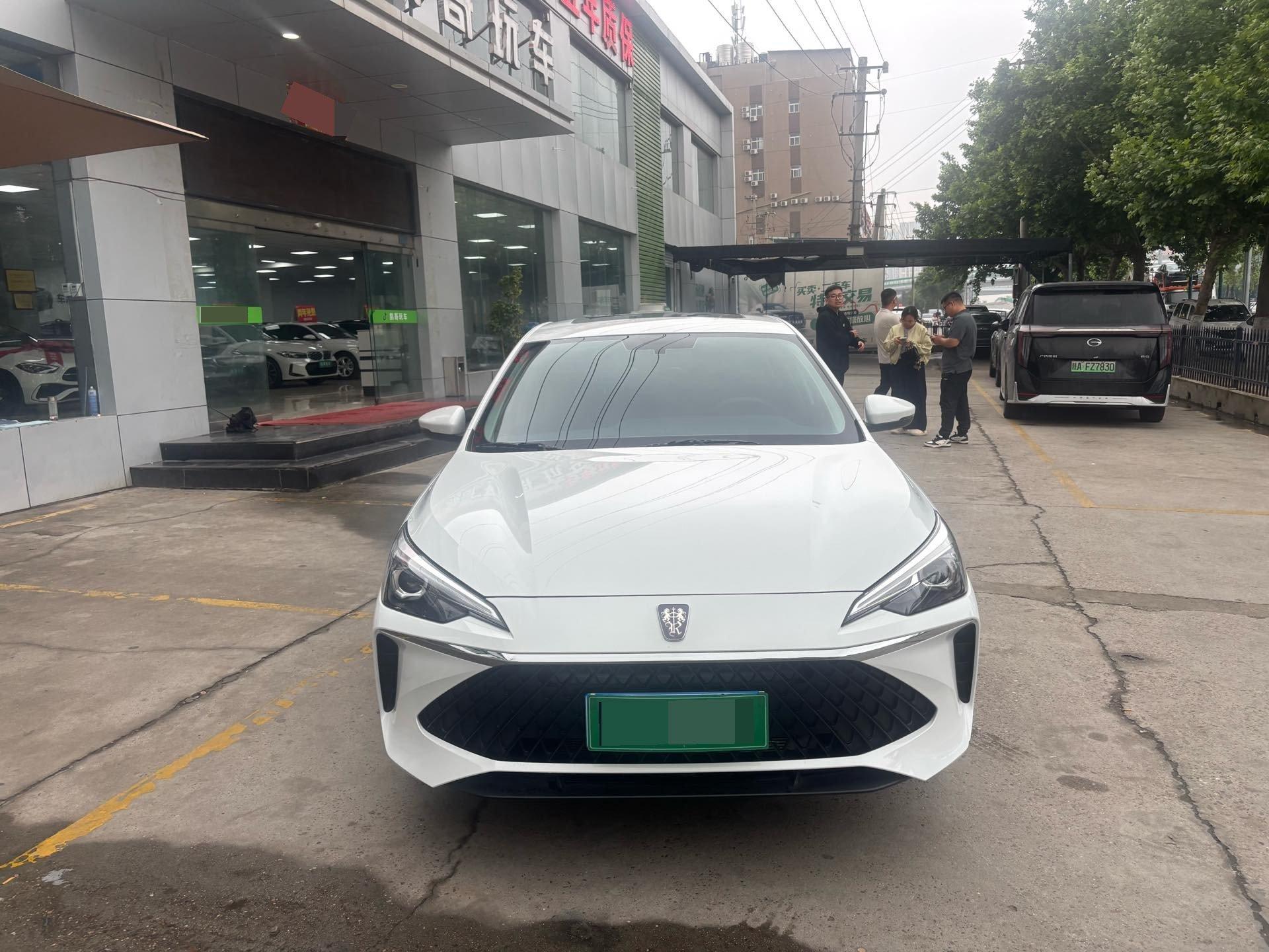 Roewe i5 2023 1.5L CVT Deluxe Edition 3