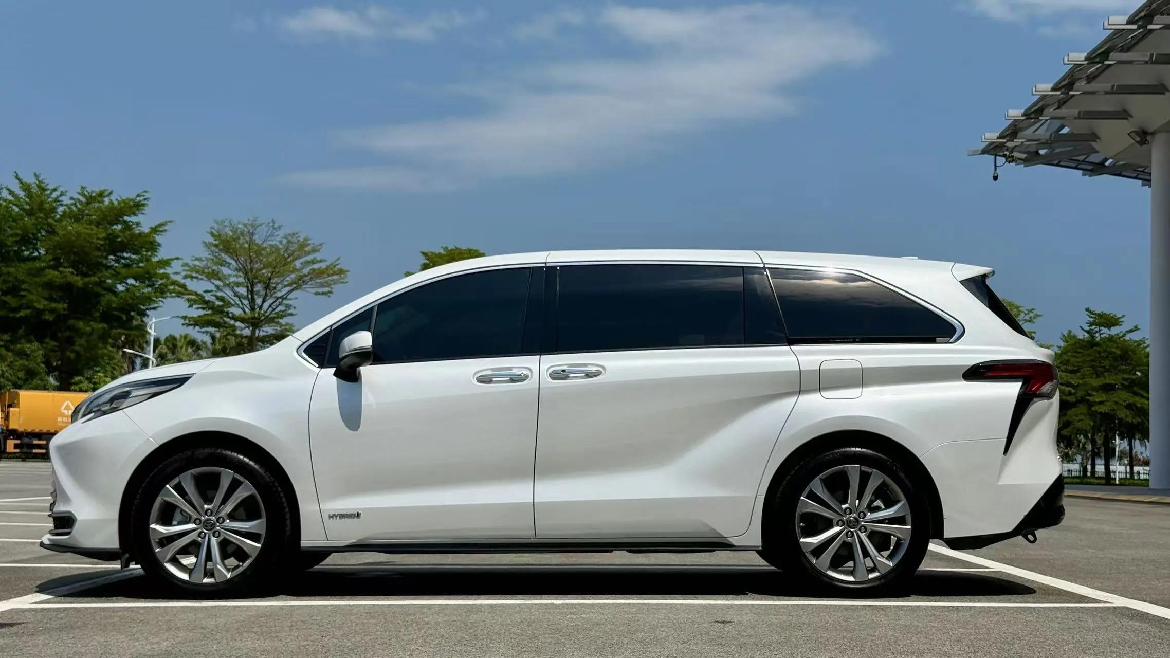 Toyota 2023 Sana 2.5 Stepless Deluxe Edition Automatic Gear 6