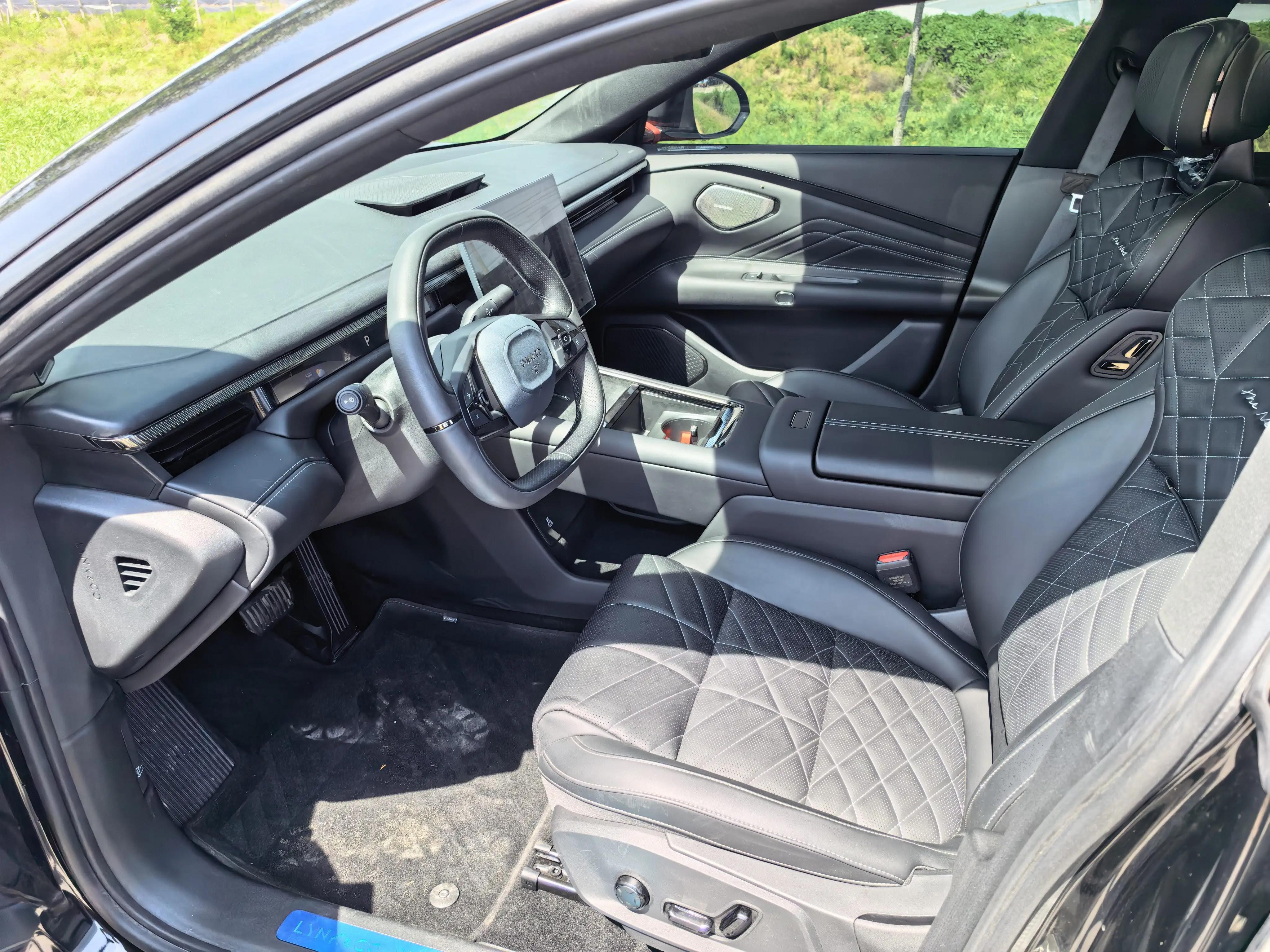 LYNK&amp;CO 10 EM-P 2025 120 4WD Ultra 6