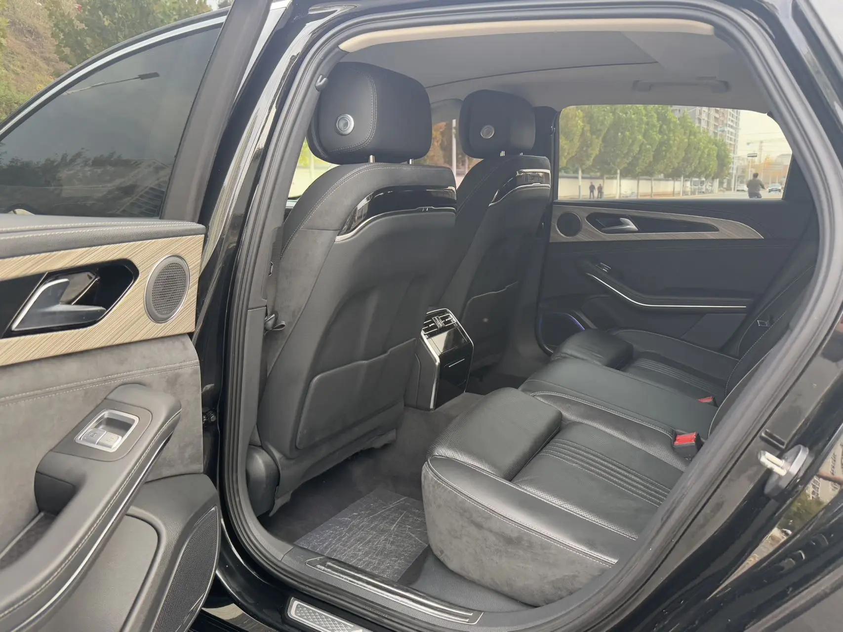HongQi H9 2020 2.0T Zhilian Qichang Edition 4