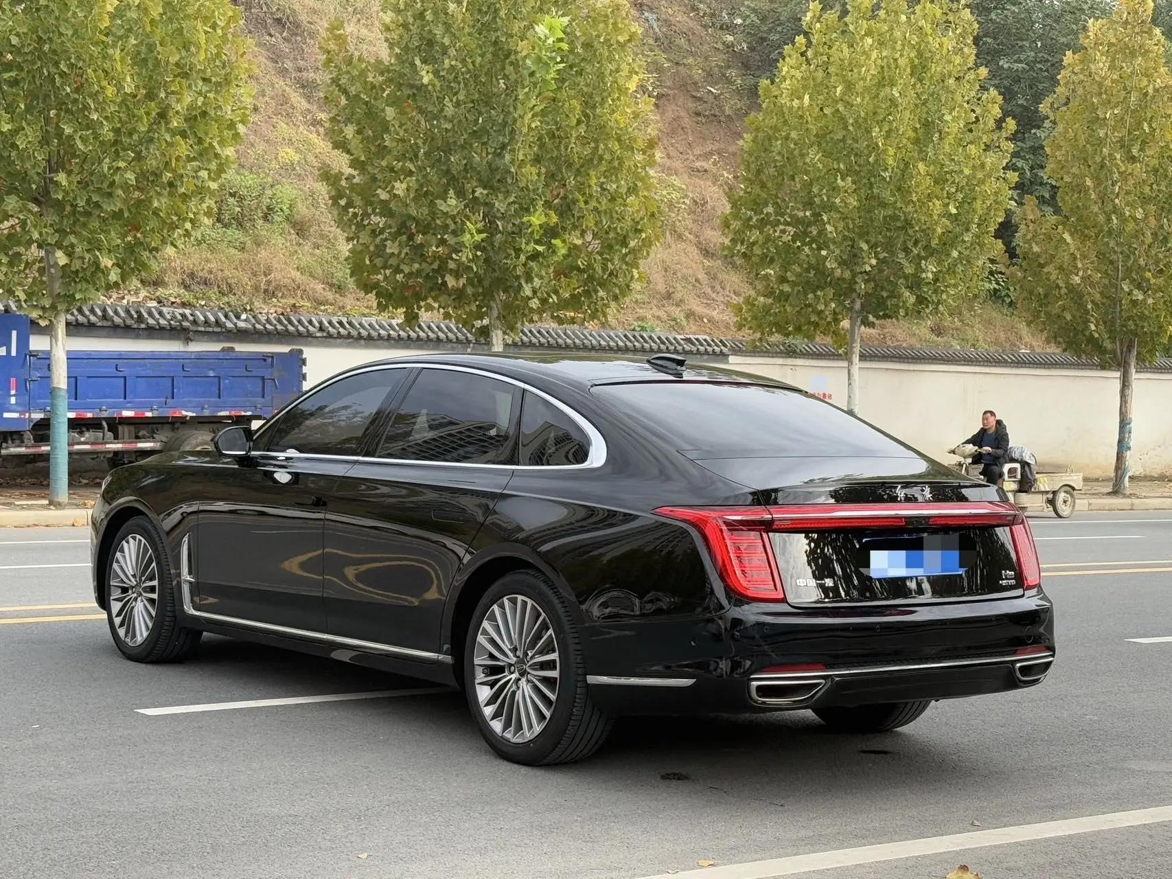 HongQi H9 2020 2.0T Zhilian Qichang Edition 9