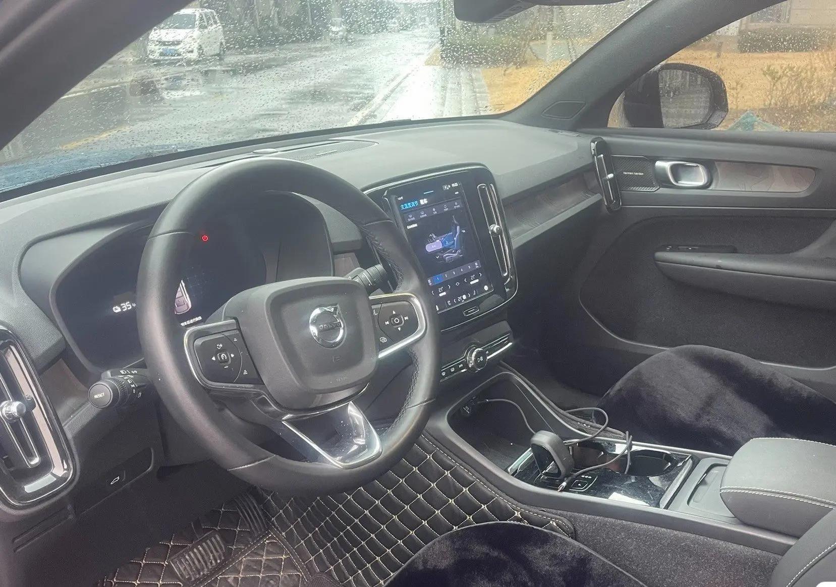 Volvo C40 2022 Long Life Edition PRO 4