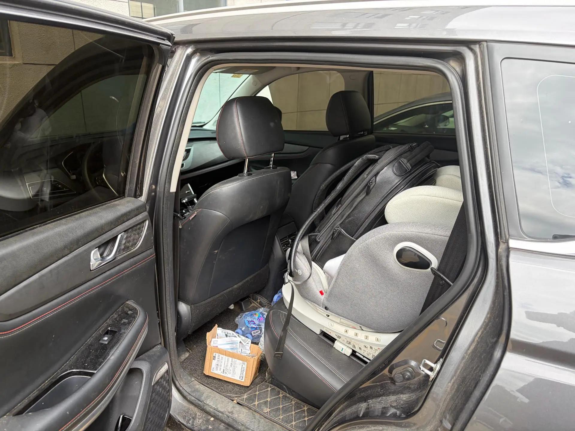 ChangAn CS75 2021 Glory Million Edition 280T DCT Honor Model 3