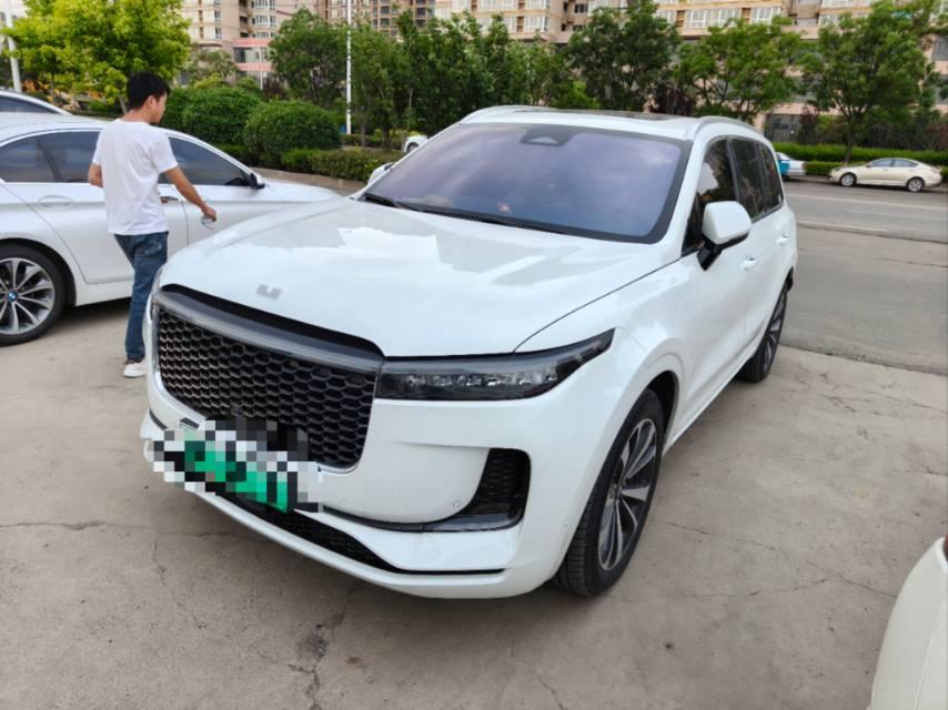 Li ONE 2021 extended 6-seat version