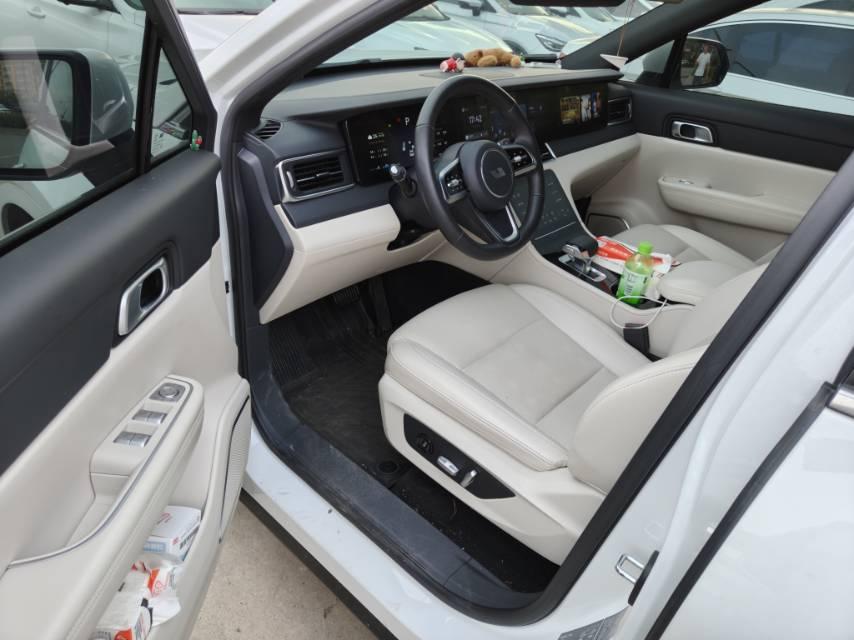 Li ONE 2021 extended 6-seat version 2