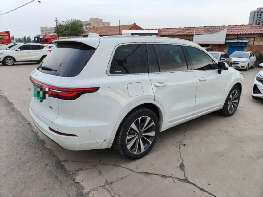 Li ONE 2021 extended 6-seat version 5