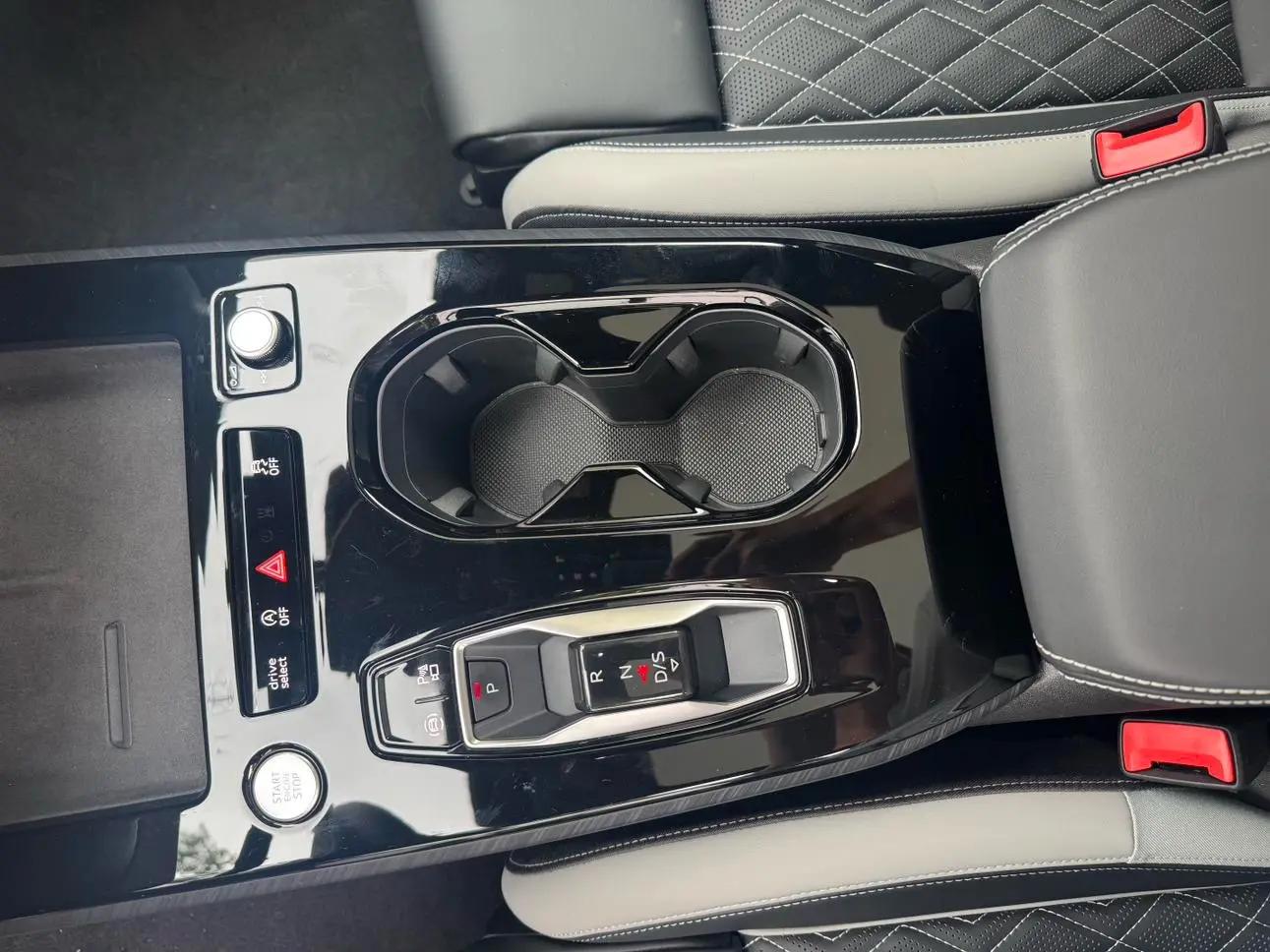Audi A5L 2026 2.0T Sport Plus 15