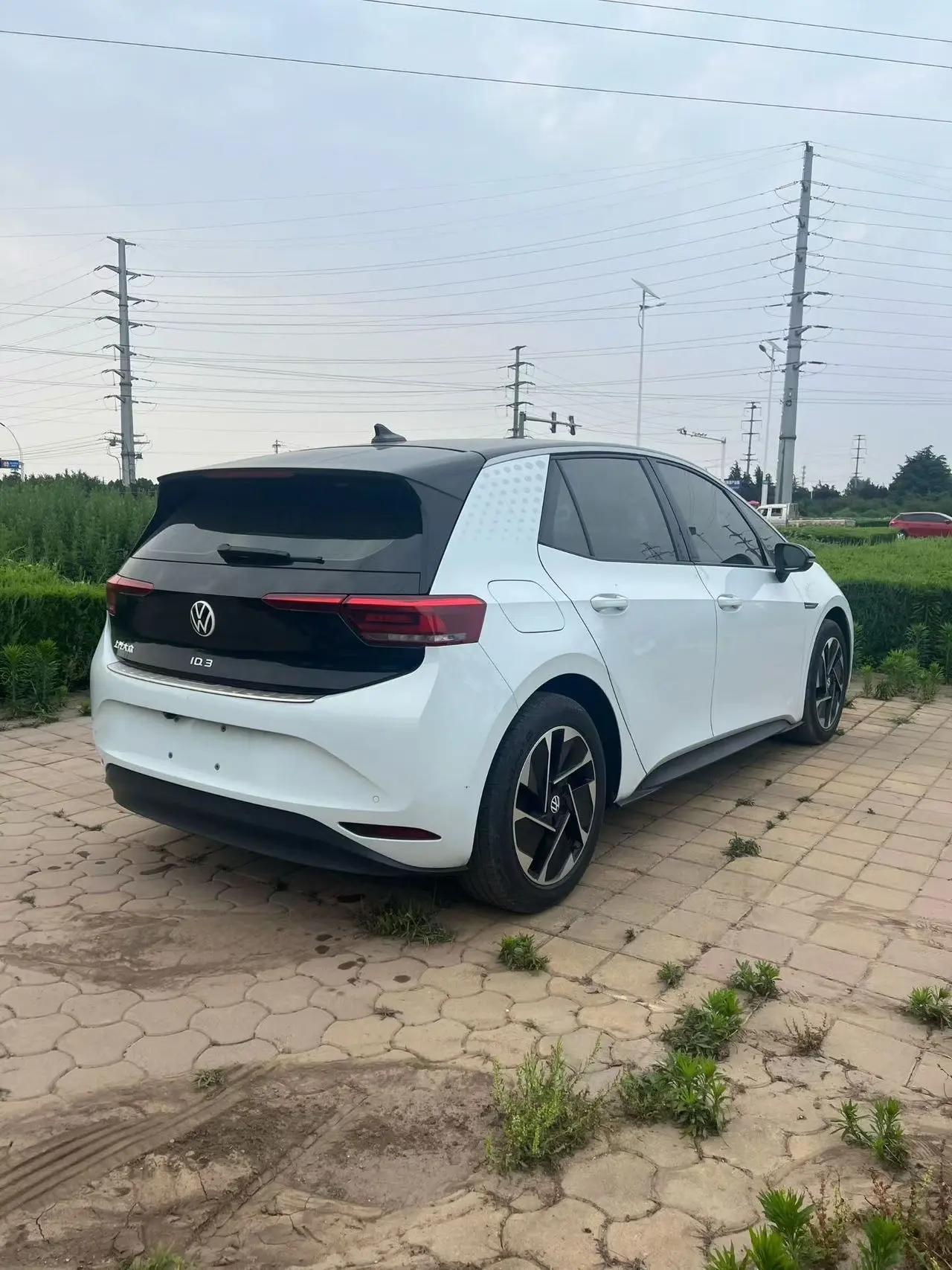 Volkswagen 2023 ID. 3 Upgraded Pure Smart Edition, Automatic Transmission 9