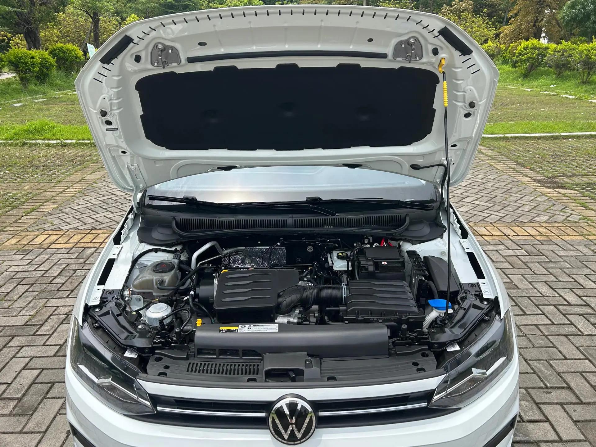 Volkswagen 2023 POLO Plus 1.5 Colorful Tech Edition Automatic 15