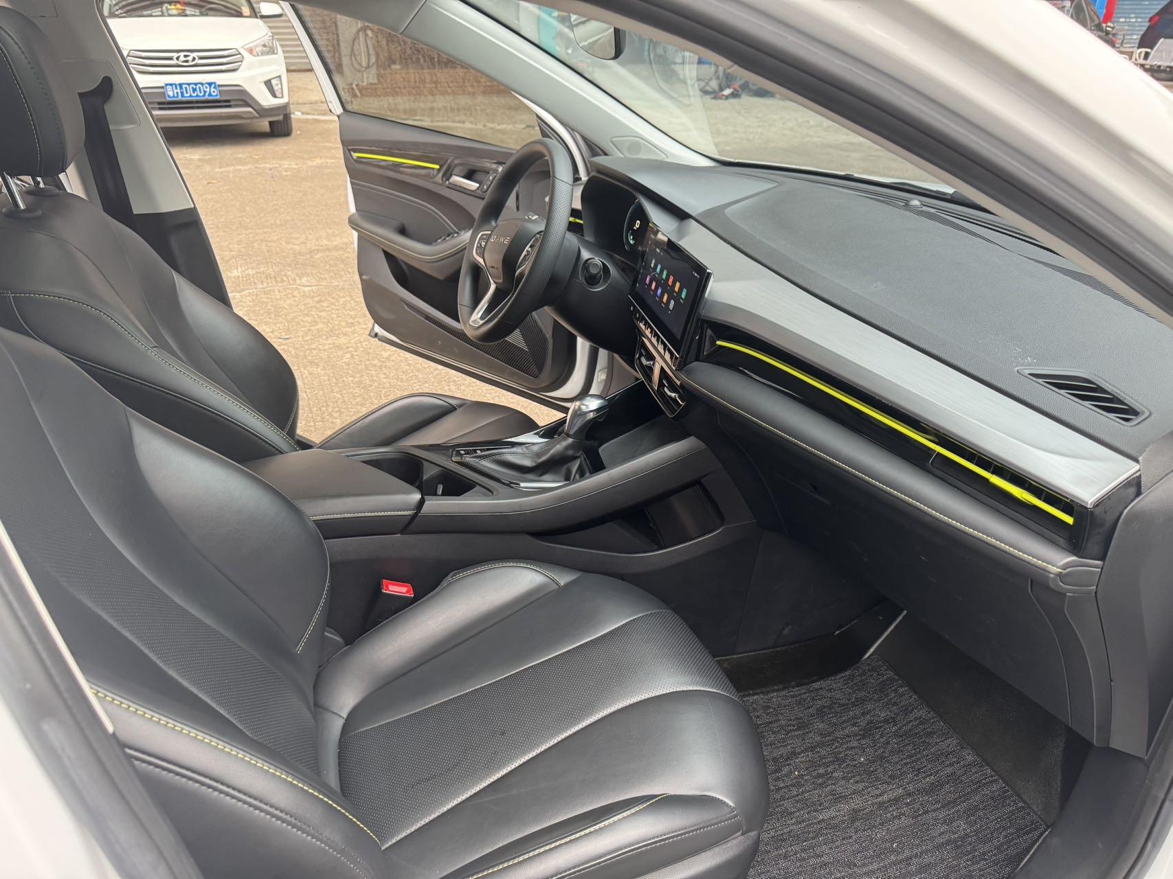Roewe i5 2021 1.5L CVT Diamond Edition 5