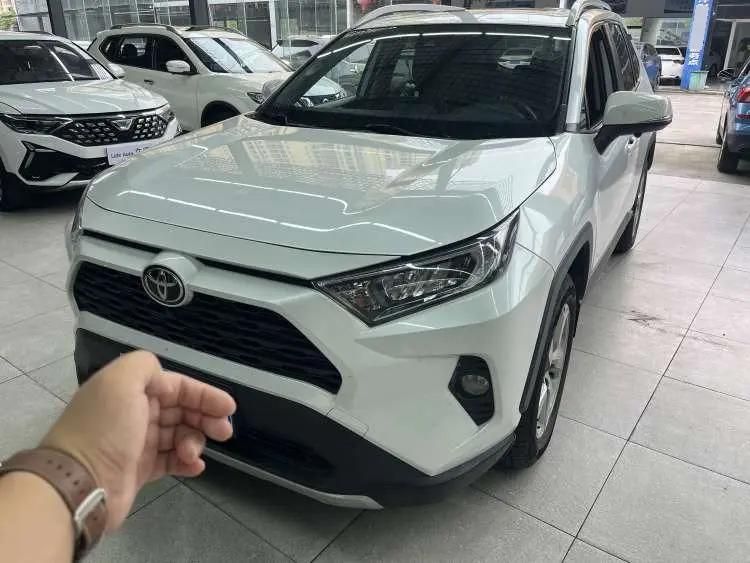 RAV4 Rongfeng 2021 2.0L CVT Two-Drive Fashion Edition