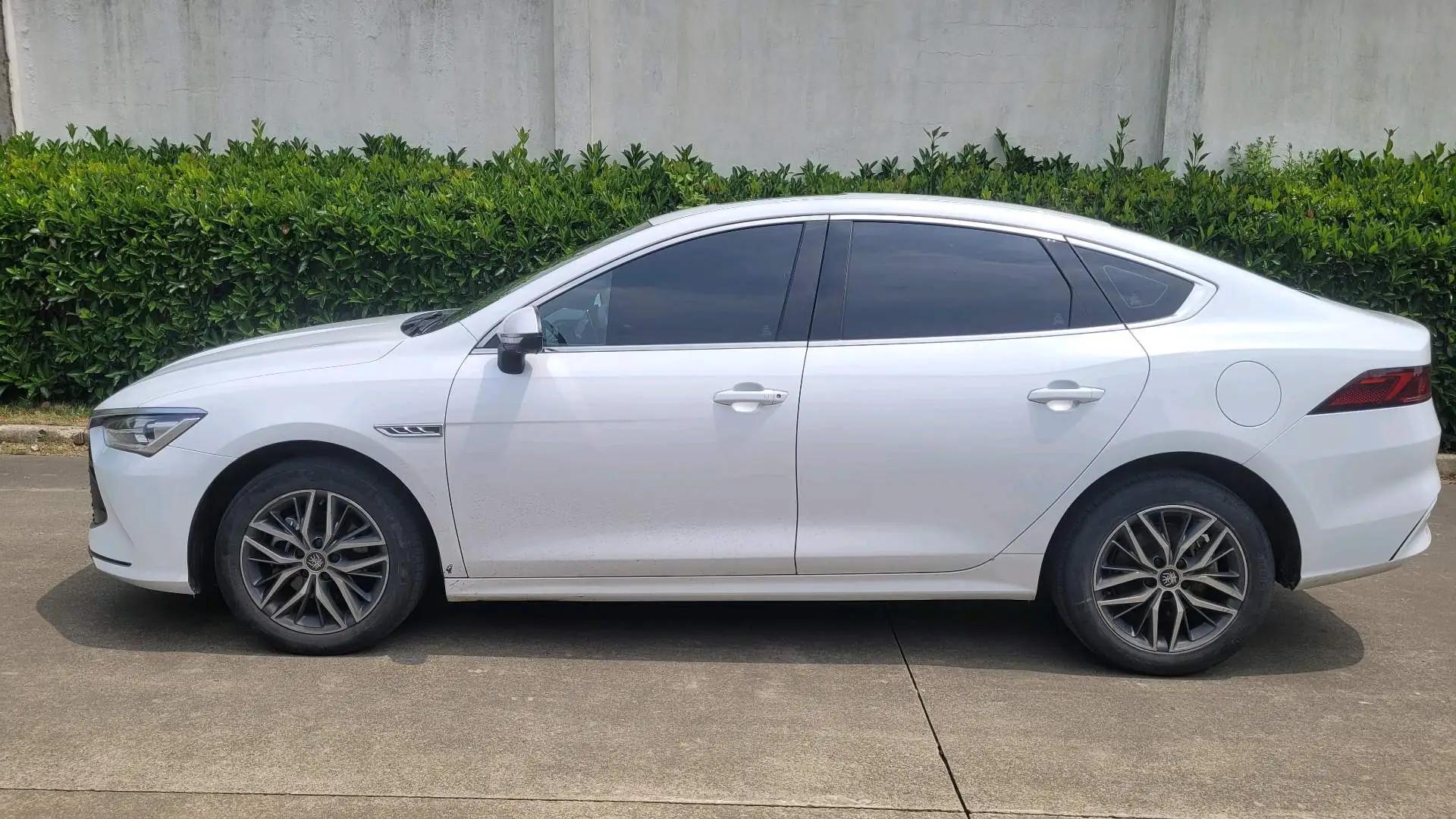 BYD 2023 Qin PLUS DM-i 1.5 stepless champion version Exceed 120KM automatic gear 18