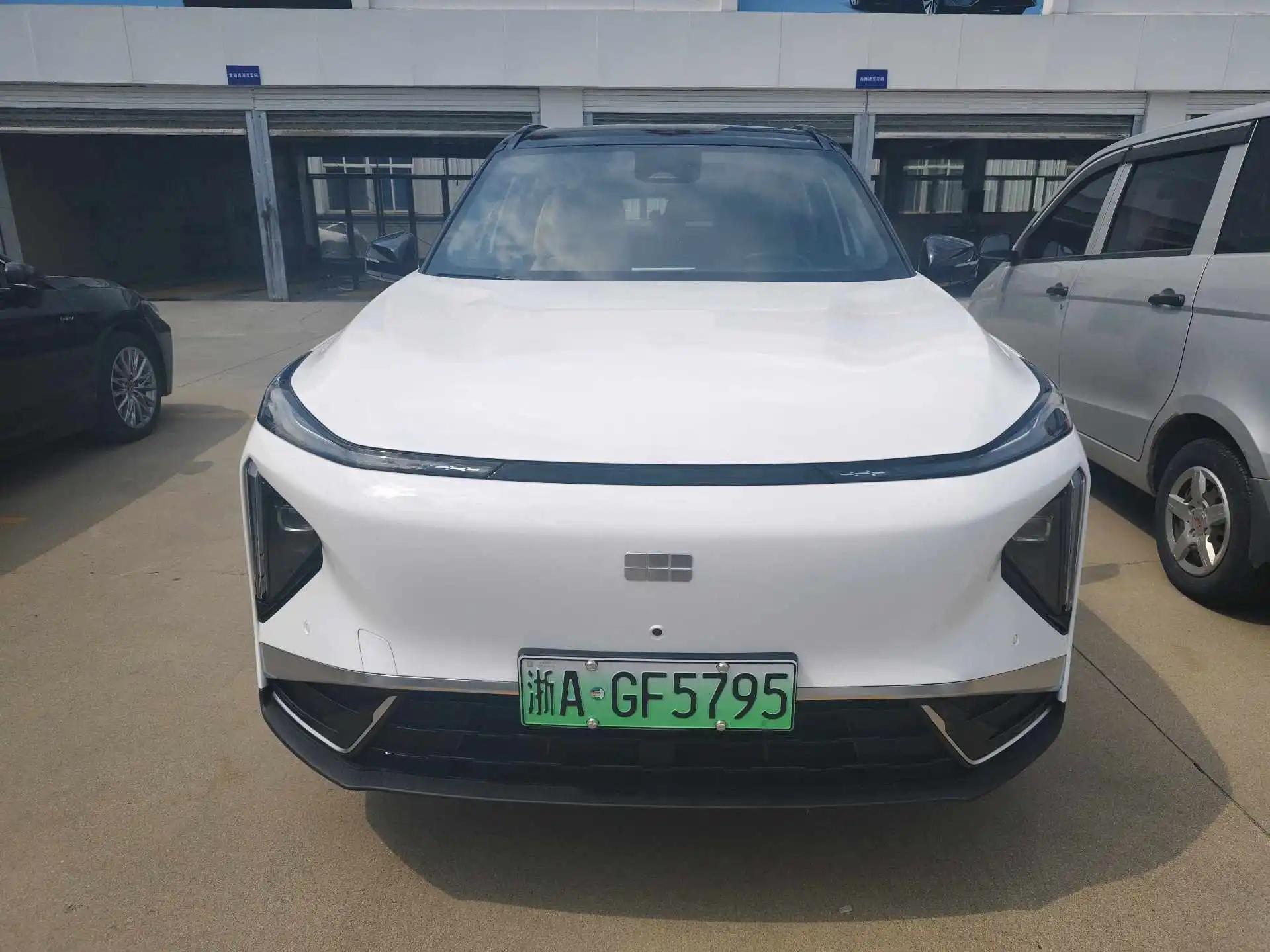Geely Galaxy 2025 Model L7 EM-i 1.5 115km Exploration Edition Automatic 3