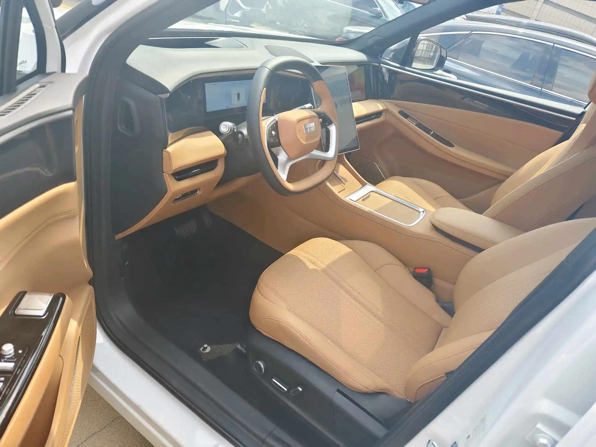 Geely Galaxy 2025 Model L7 EM-i 1.5 115km Exploration Edition Automatic 4