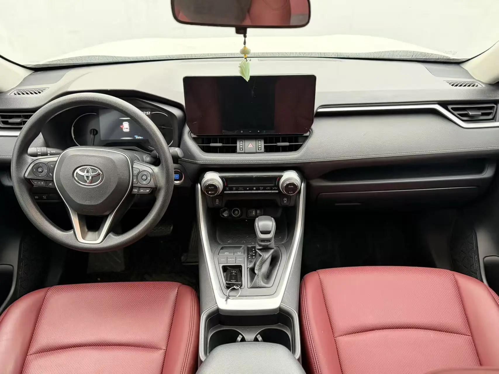 RAV4 Rongfeng 2020 2.0L CVT Two-Drive Fashion Edition 4