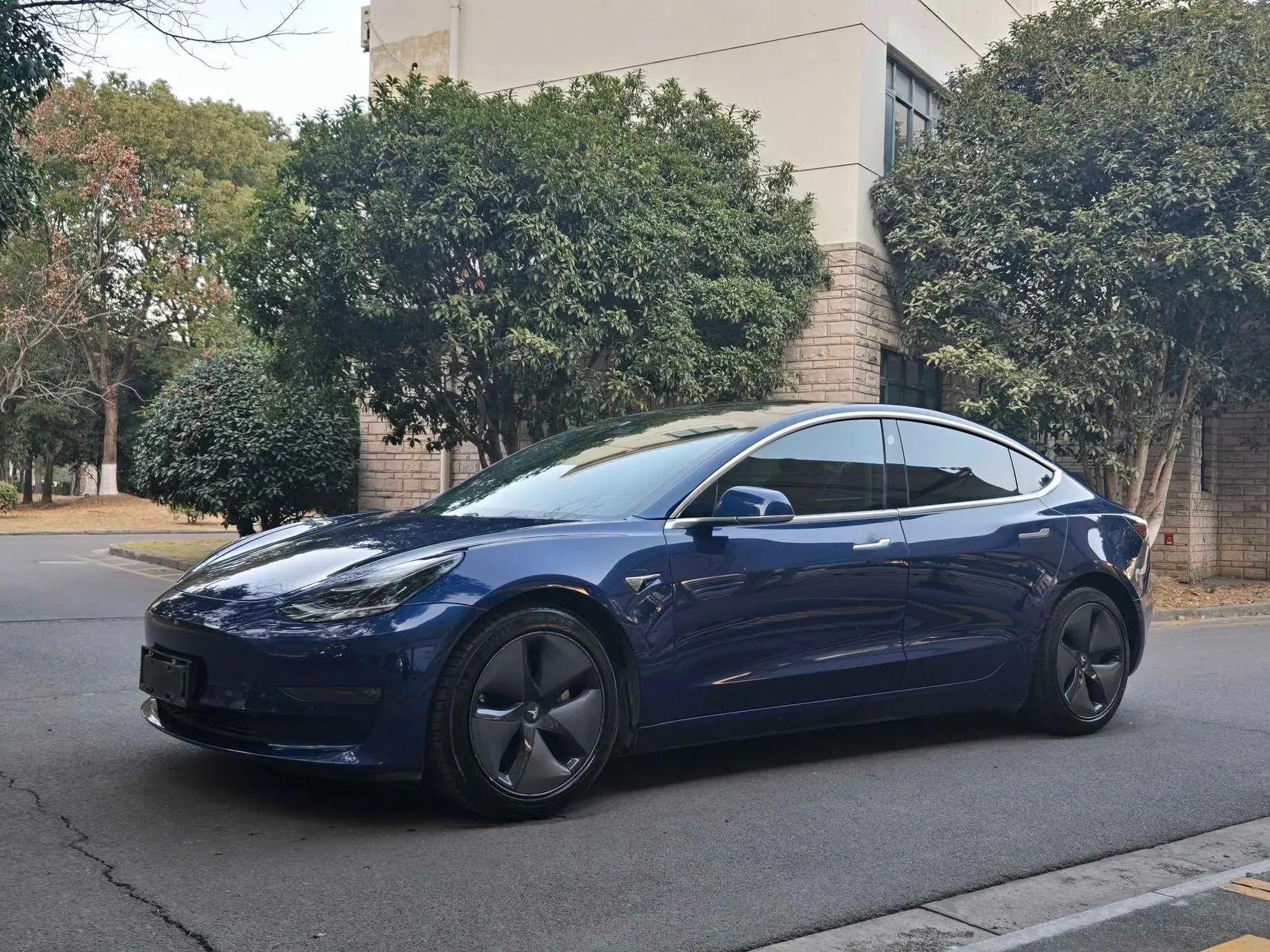 Model 3 2020 long-range rear-wheel drive version
