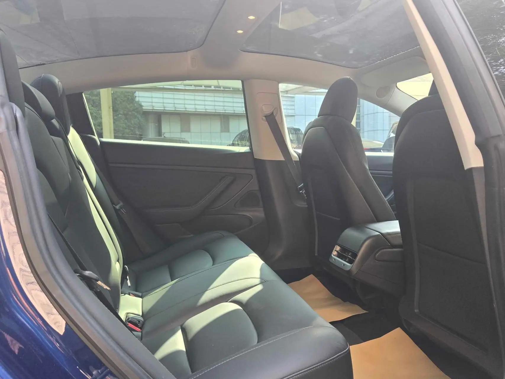 Model 3 2020 long-range rear-wheel drive version 4