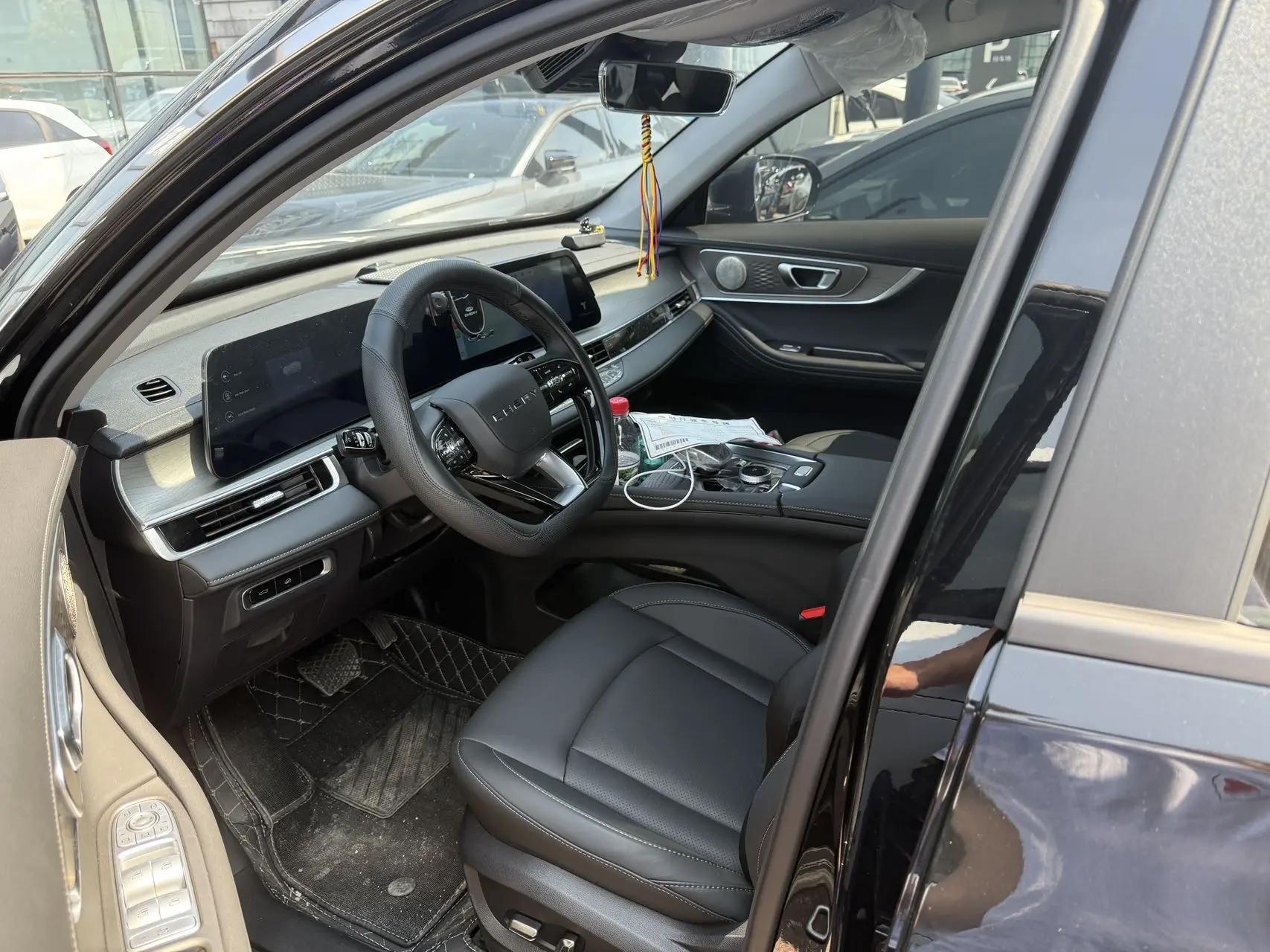 Chery 2025 Ruihu 8 PRO 1.6T 290T Two-Drive Luxury Automatic 5