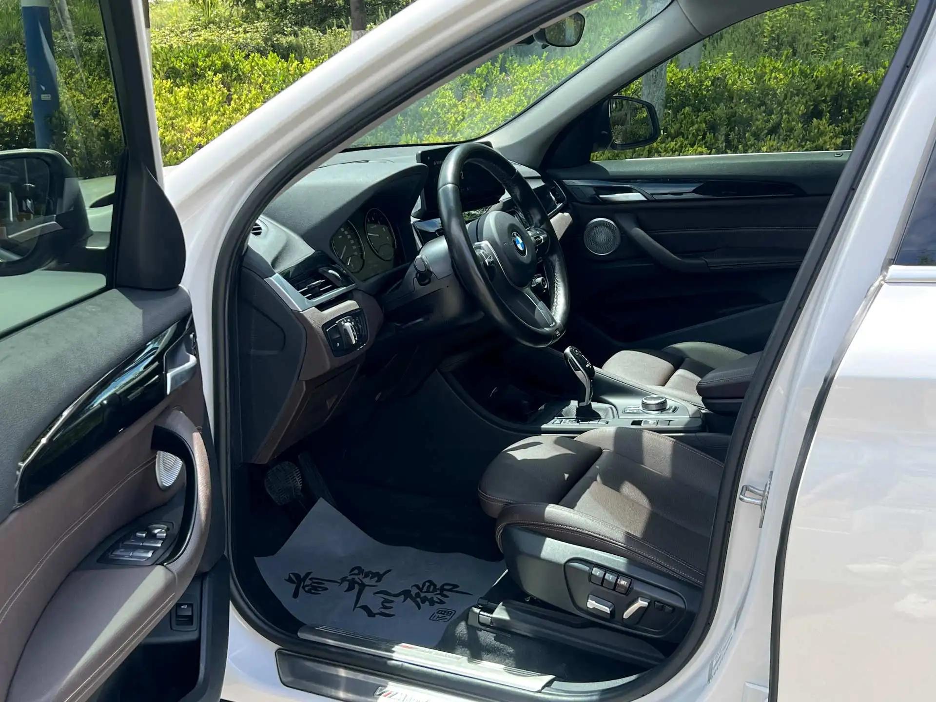 BMW X1 2021 sDrive25Li Leading Model 4