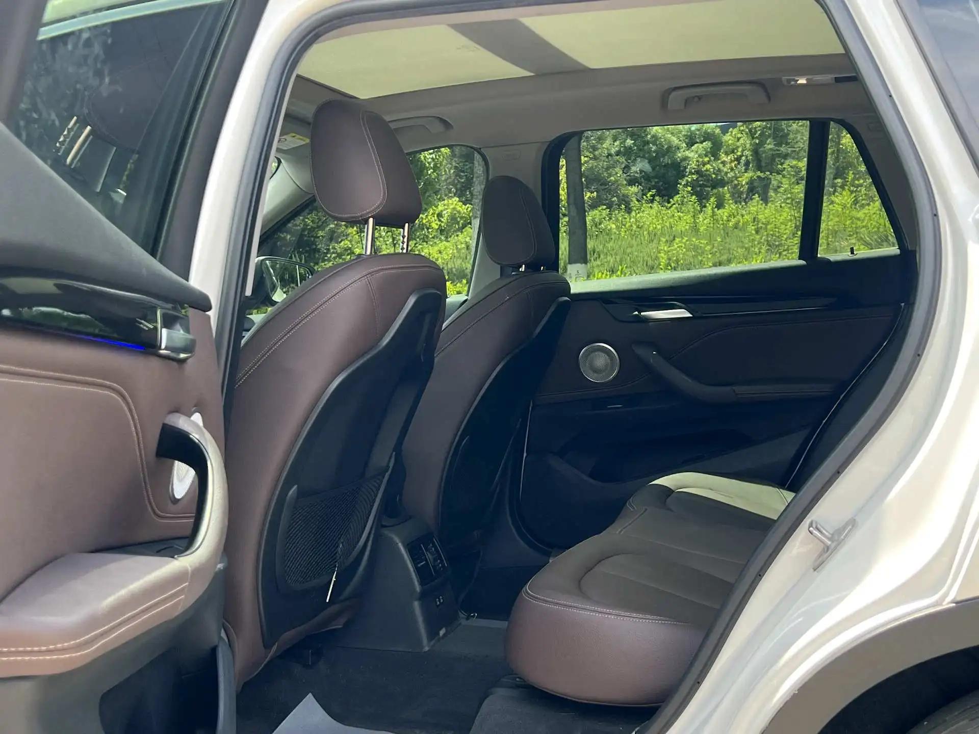 BMW X1 2021 sDrive25Li Leading Model 7
