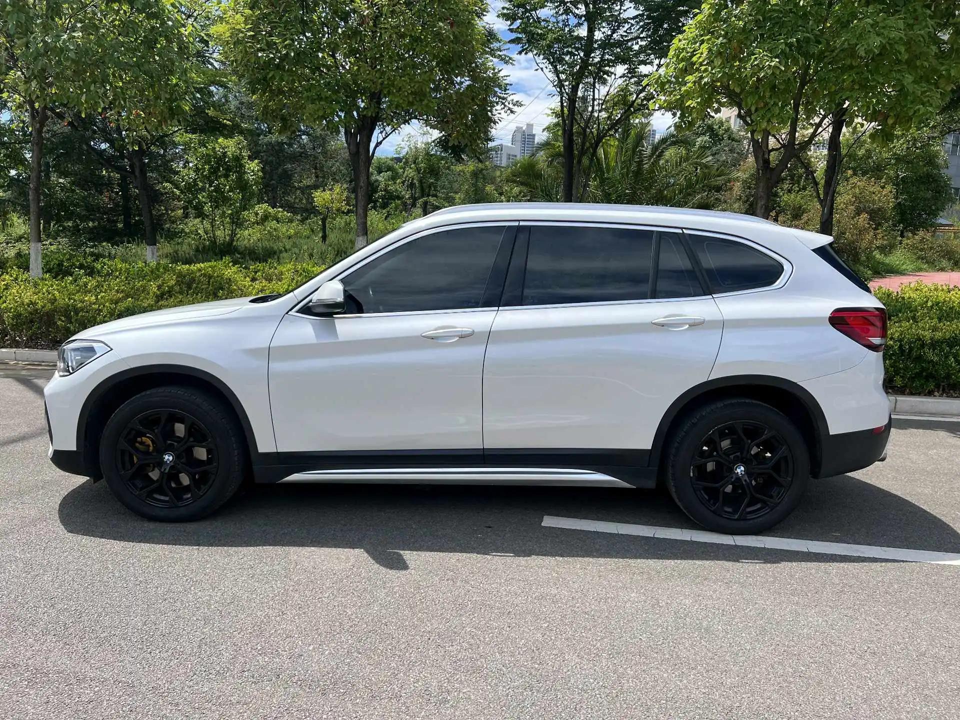 BMW X1 2021 sDrive25Li Leading Model 9