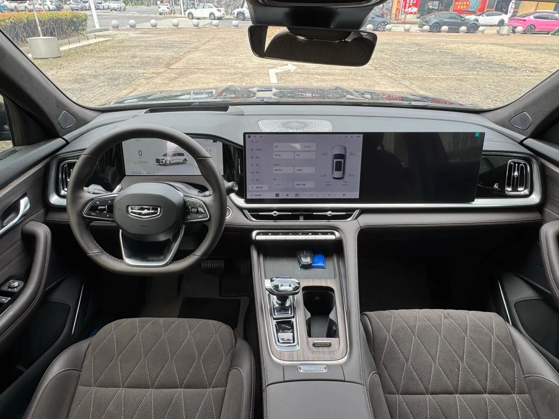 Geely 2026 XingyueL (Monjaro) 2.0TD Oriental Yao Lanxing Edition Automatic 3
