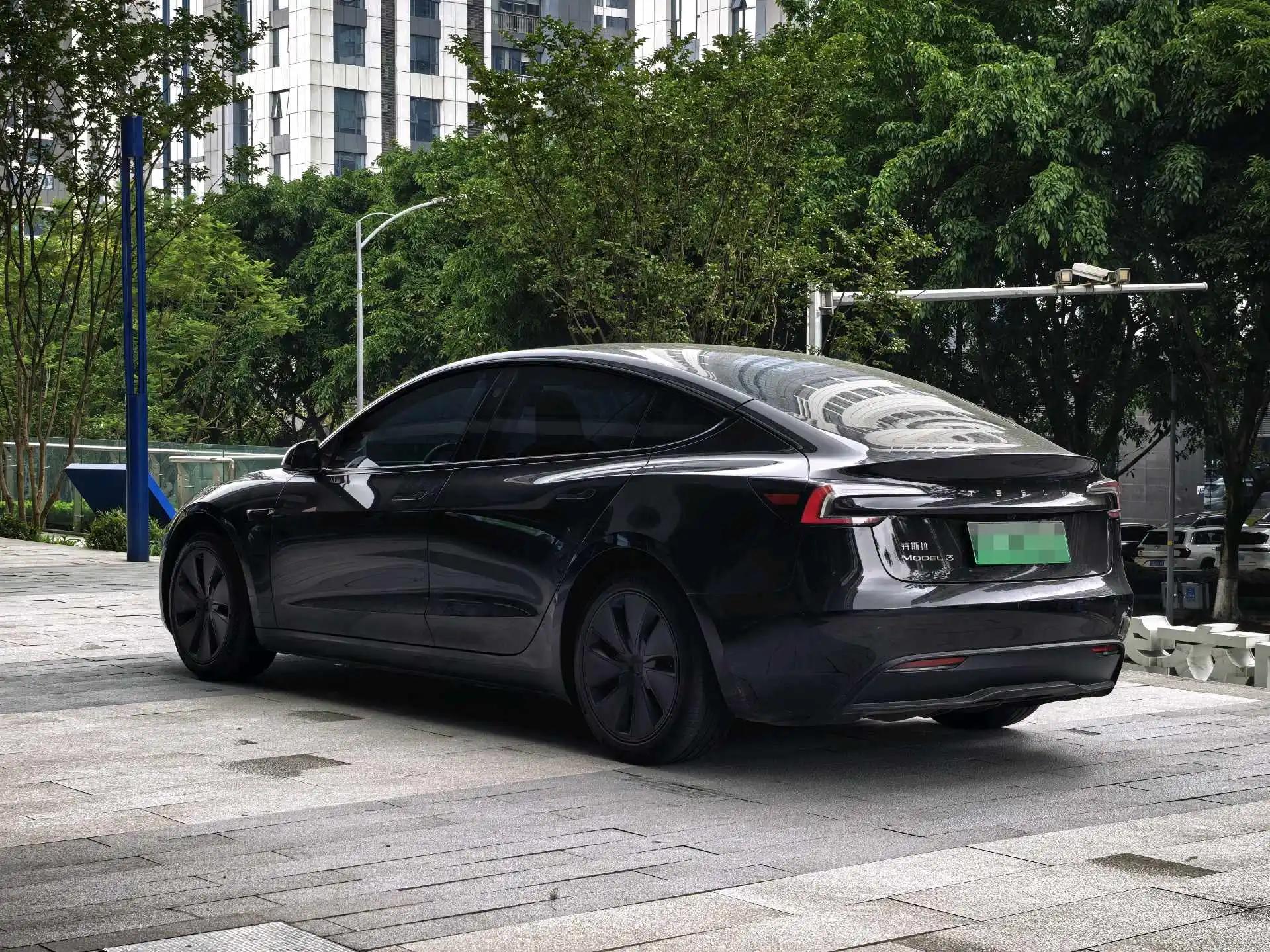 Model 3 2023 Rear-Wheel Drive Edition 3