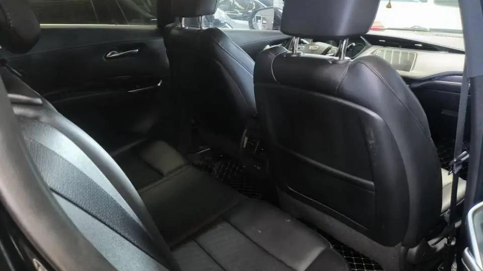 Cadillac XT4 2021 28T Two-Drive Leading Model 5