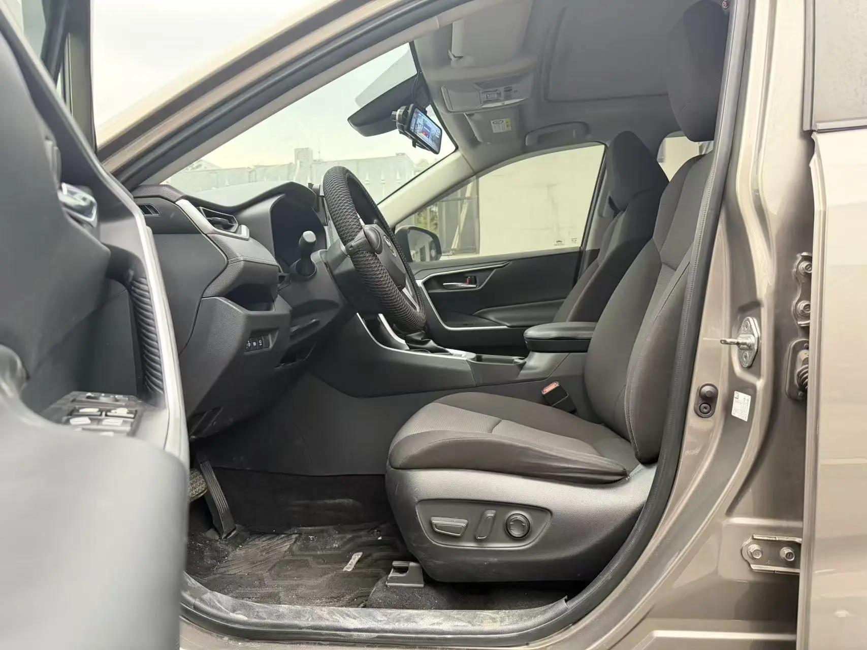 RAV4 Rongfeng 2020 2.0L CVT Two-Drive Fashion PLUS Edition 5
