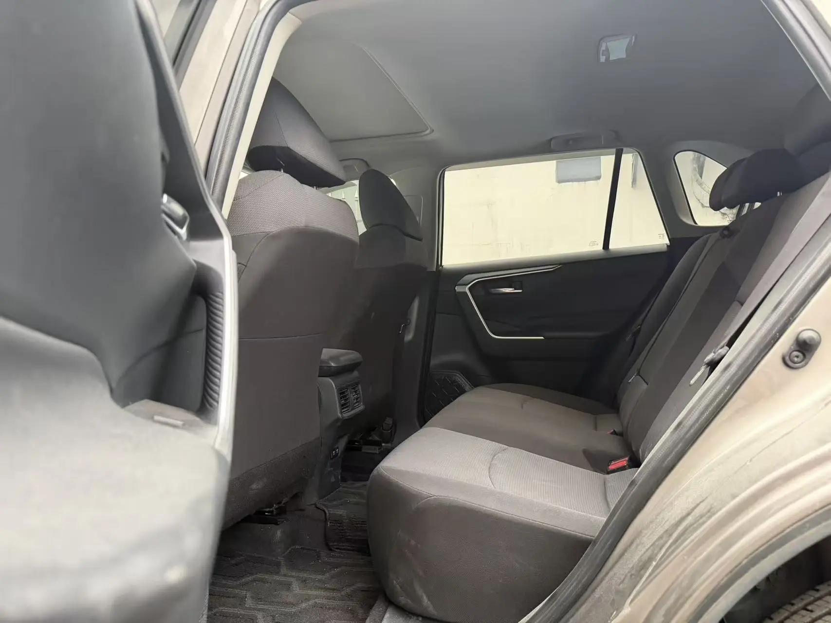 RAV4 Rongfeng 2020 2.0L CVT Two-Drive Fashion PLUS Edition 6