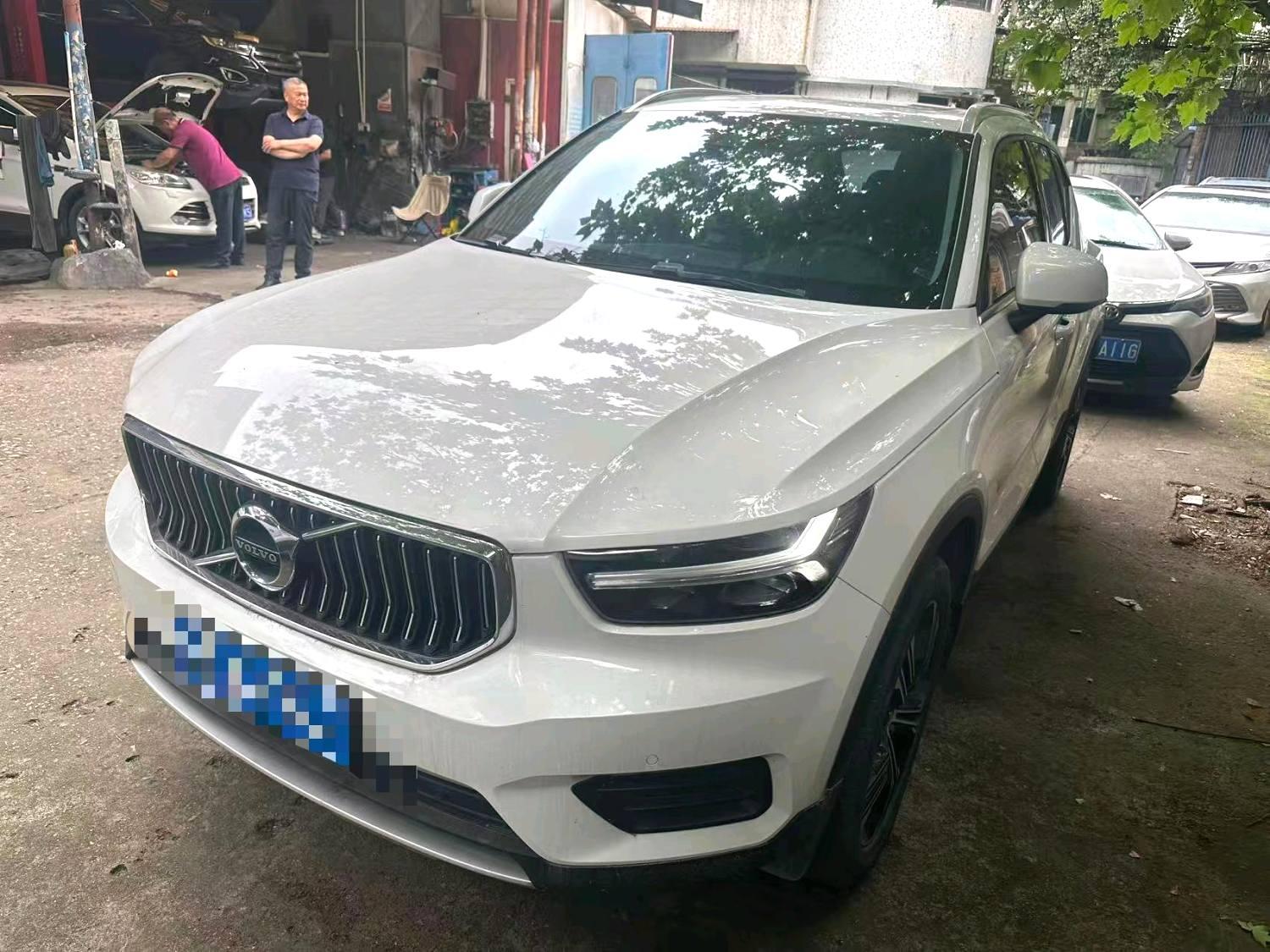 Volvo XC40 2021 T4 4-wheel drive Zhiyuan Deluxe Edition