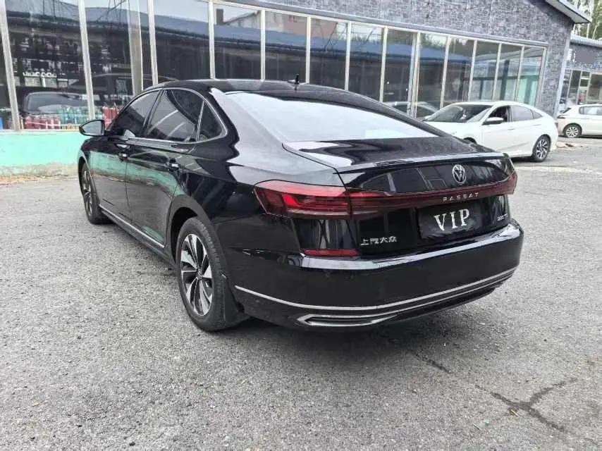 Passat 2023 280TSI Elite Edition 7
