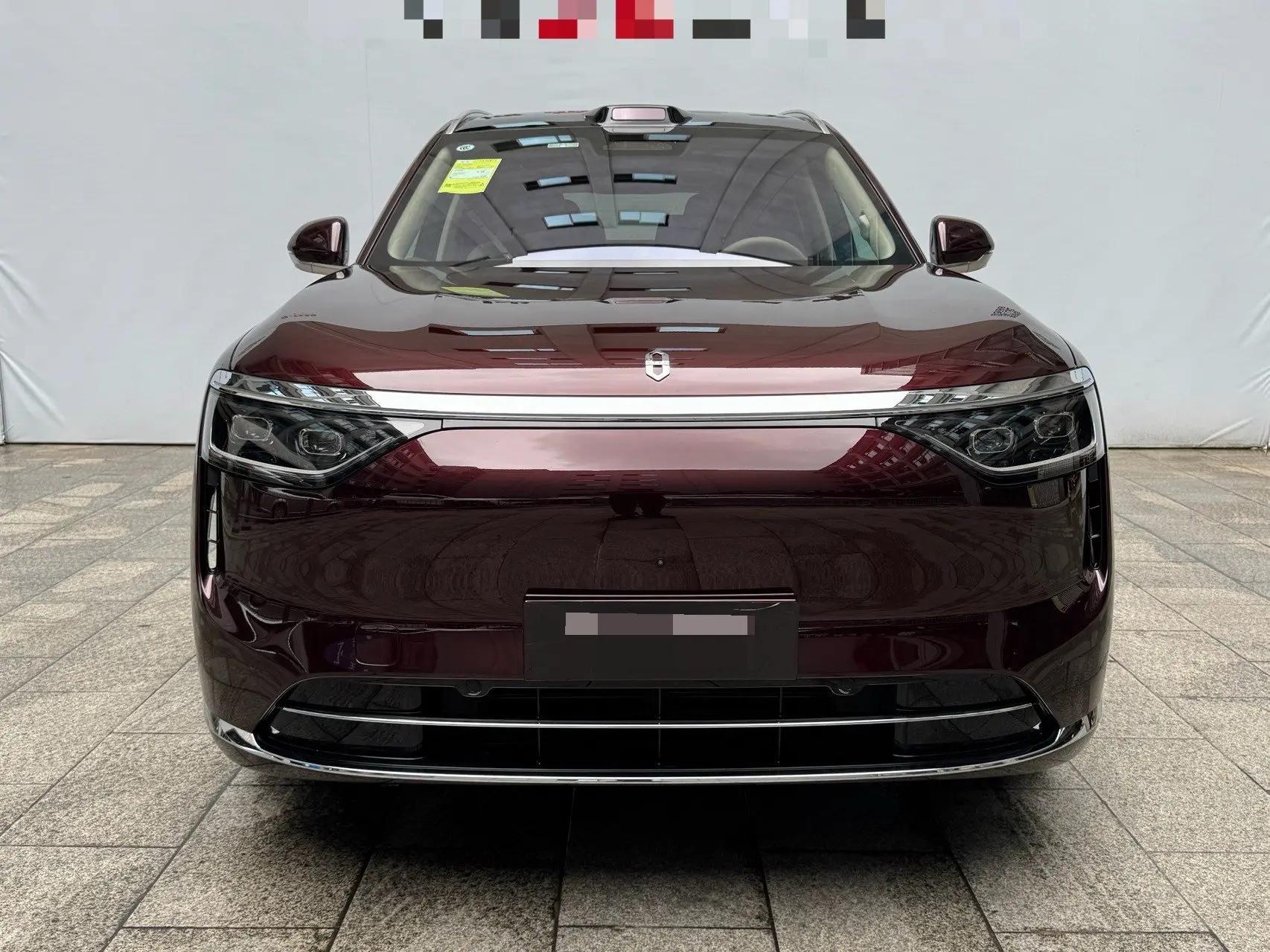 AITO M8 2025 extended range Max version 53.4kWh 6-seat version 2