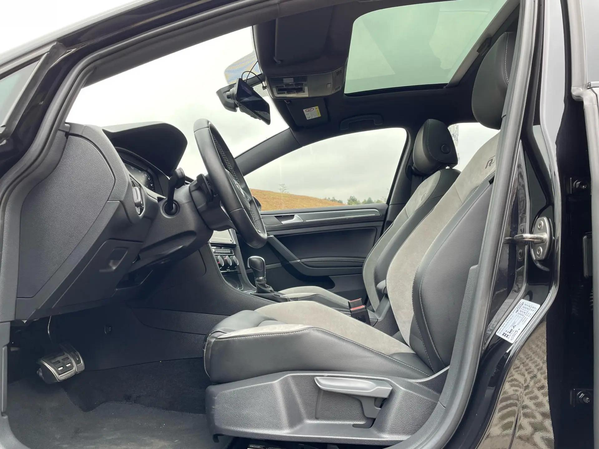 Golf 2020 Beloved Edition 280TSI DSG R-Line 3