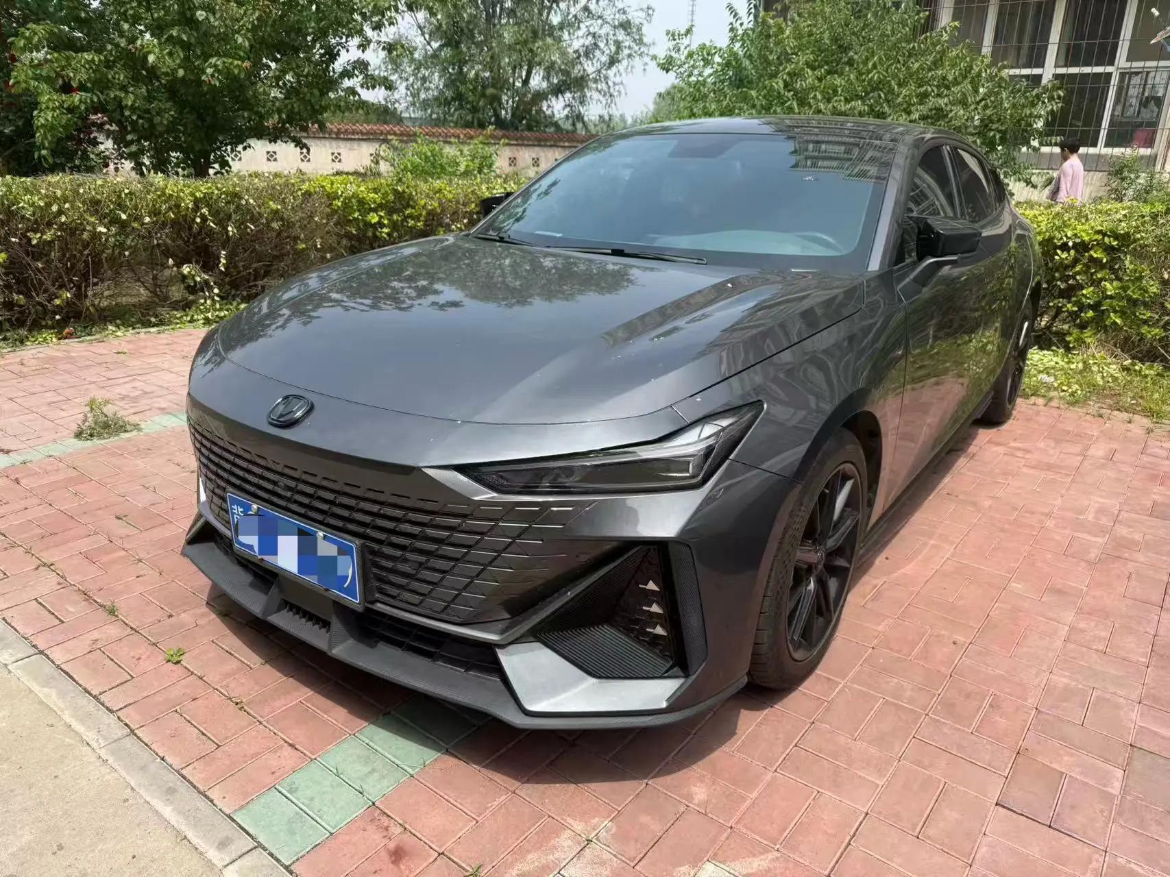 ChangAn UNI-V 2022 1.5T Honorable Model