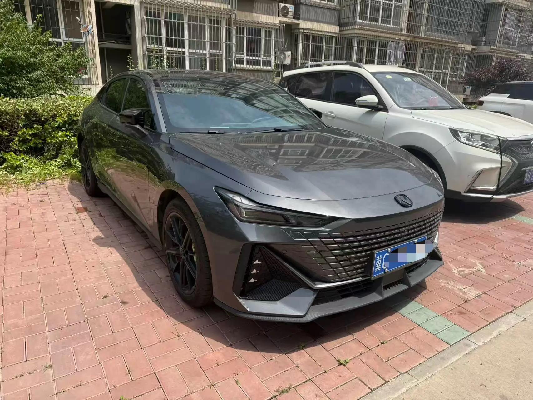 ChangAn UNI-V 2022 1.5T Honorable Model 2