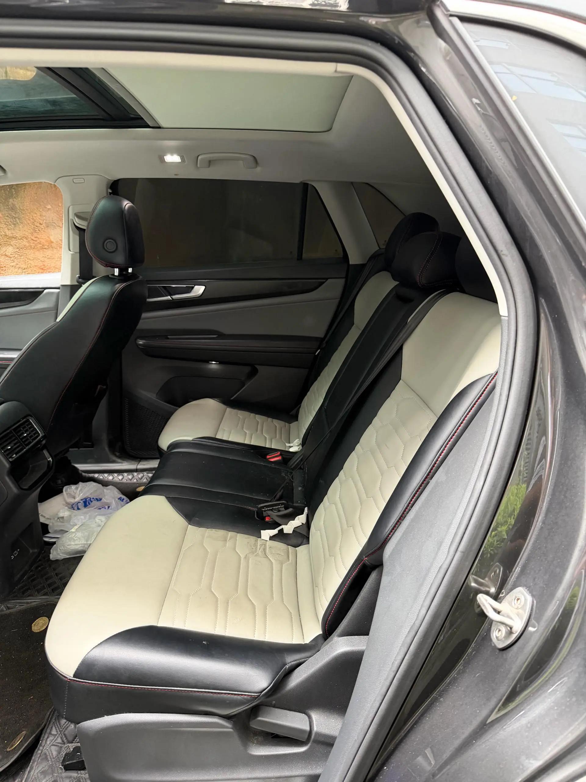 Touang 2022 330TSI Two-Drive Deluxe Edition 5
