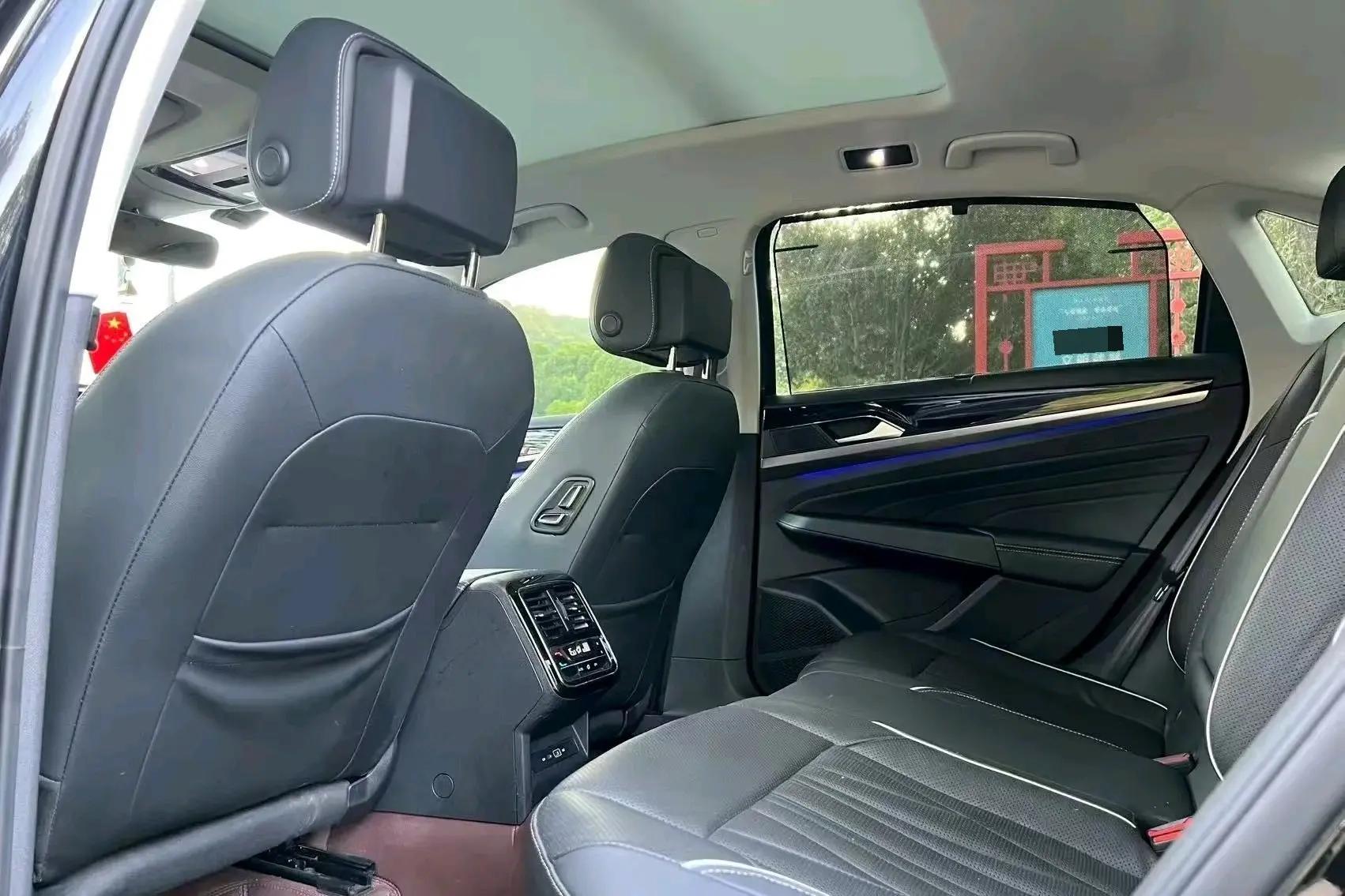 Passat 2022 330TSI Star Deluxe Edition 4