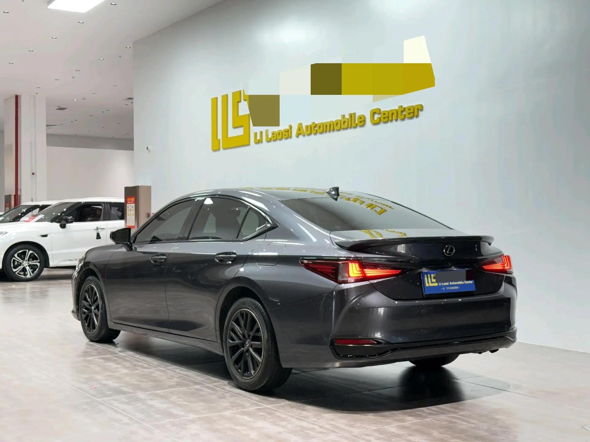 Lexus ES 2022 200 Excellence Edition 4