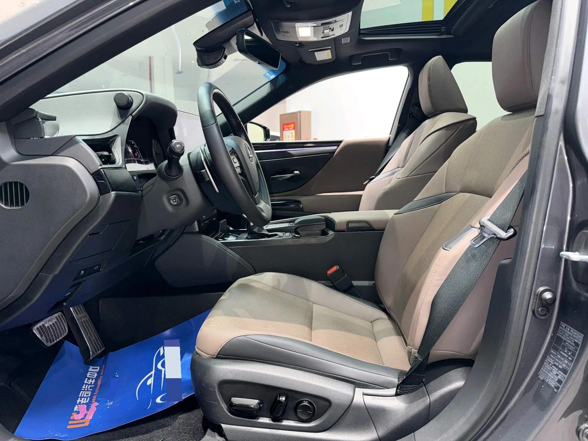 Lexus ES 2022 200 Excellence Edition 6