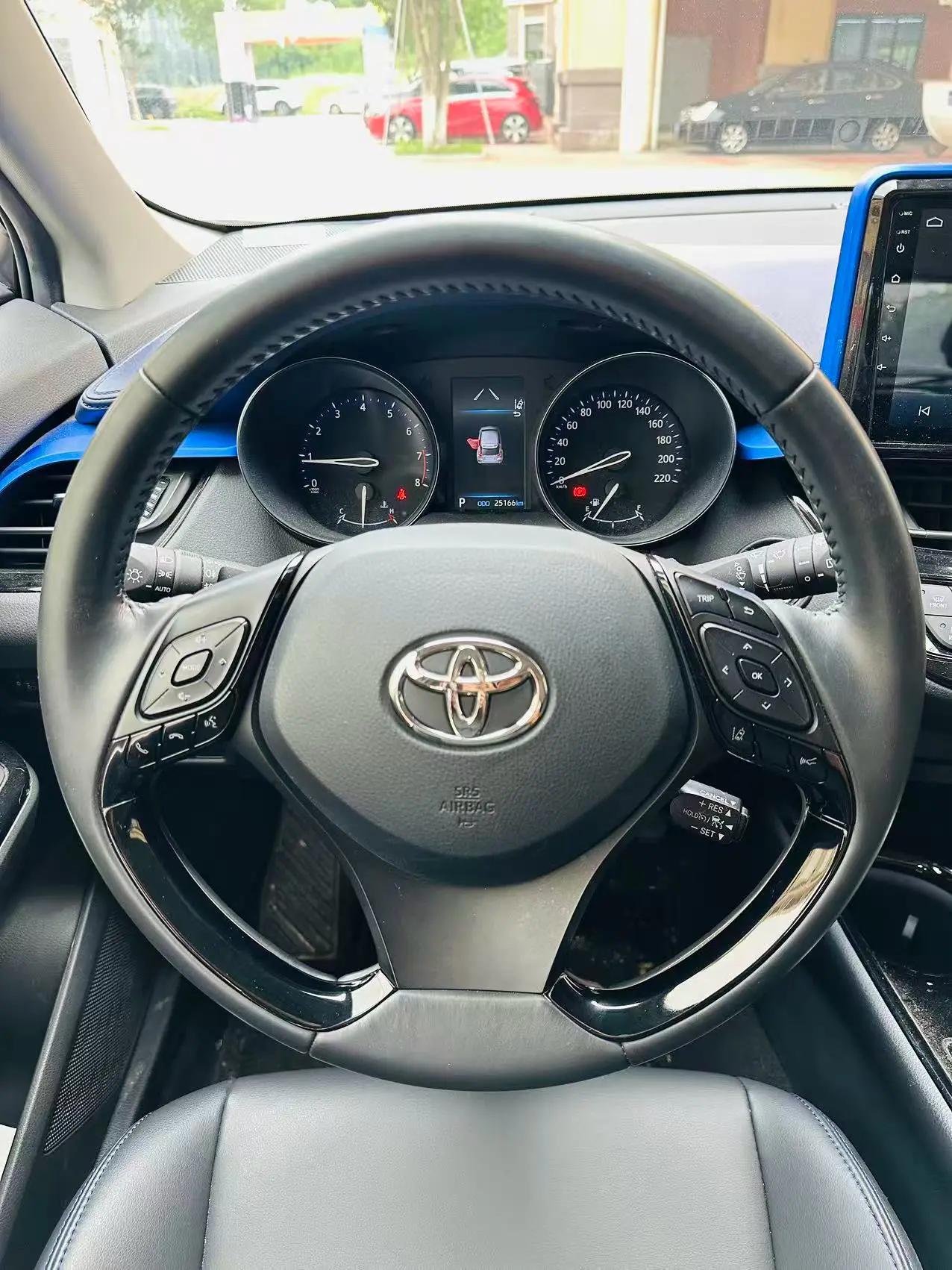 Toyota C- HR 2021 2.0L Deluxe Edition 5