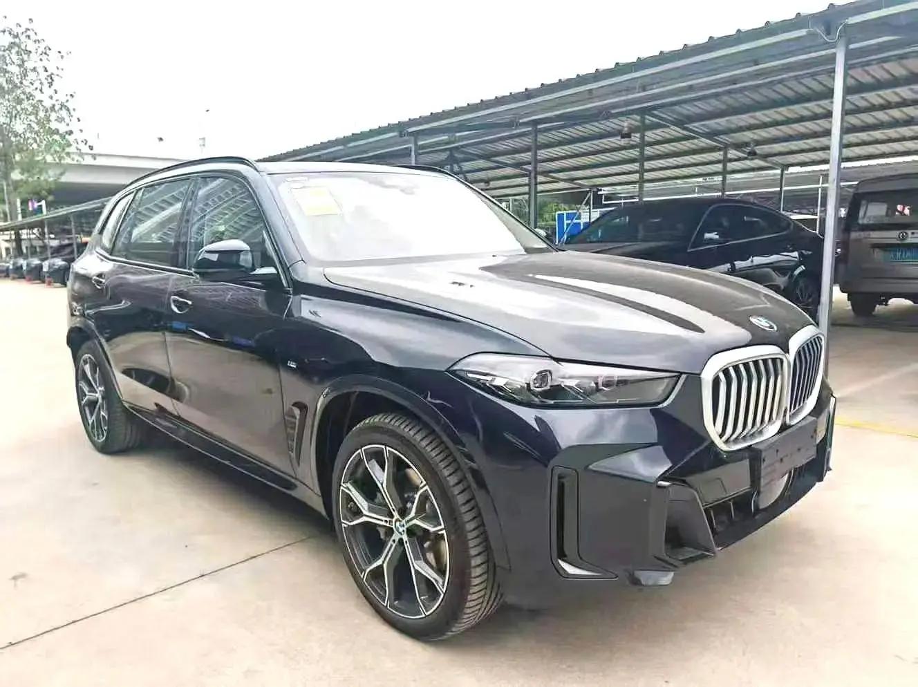 BMW 2026 X5 xDrive30Li 48V 2.0T Luxury M Sport Night Edition Automatic 2